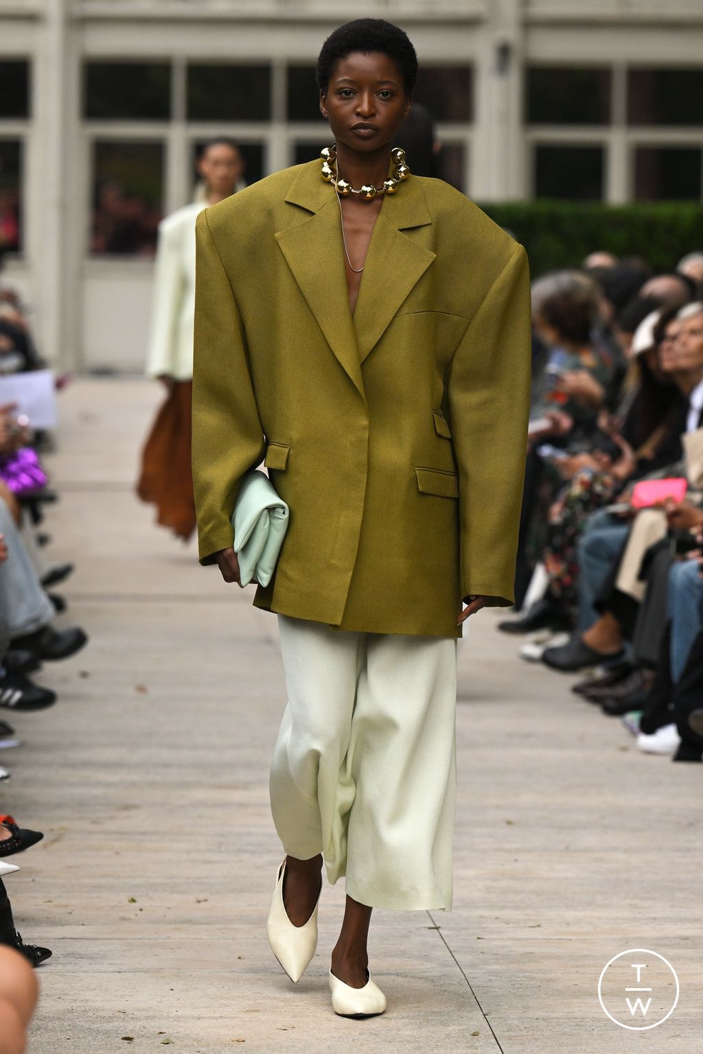 Fashion Week Milan Spring/Summer 2024 look 31 de la collection Calcaterra womenswear