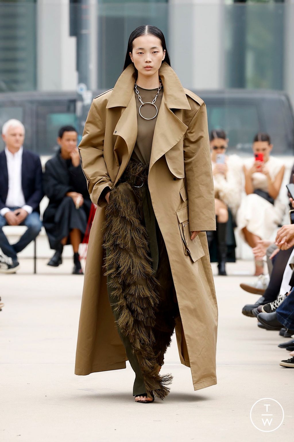 Fashion Week Milan Spring-Summer 2025 look 6 from the Calcaterra collection 女装