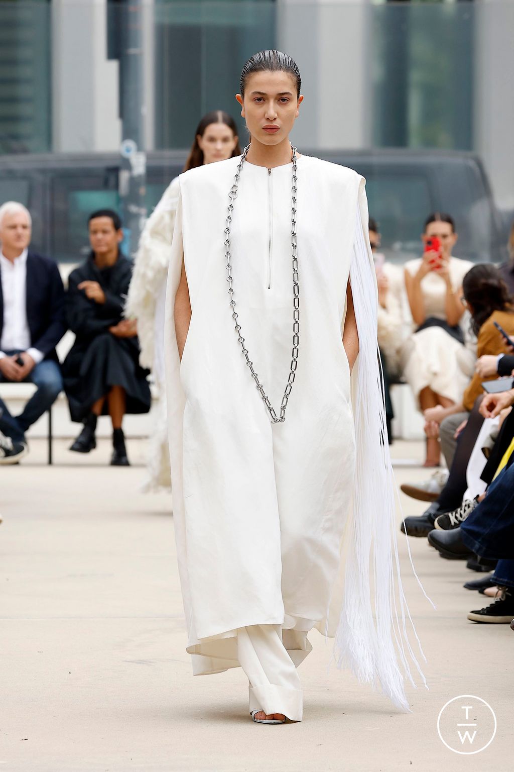 Fashion Week Milan Spring/Summer 2025 look 13 from the Calcaterra collection womenswear