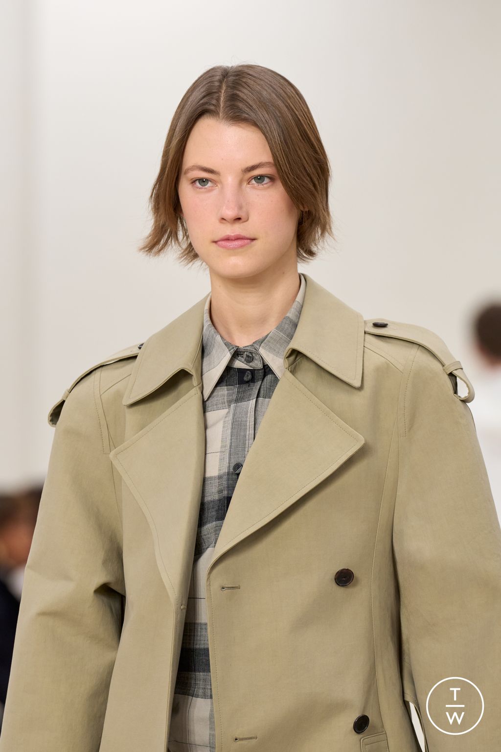 Fashion Week New York Fall/Winter 2025 look 27 de la collection Calvin Klein Collection womenswear accessories