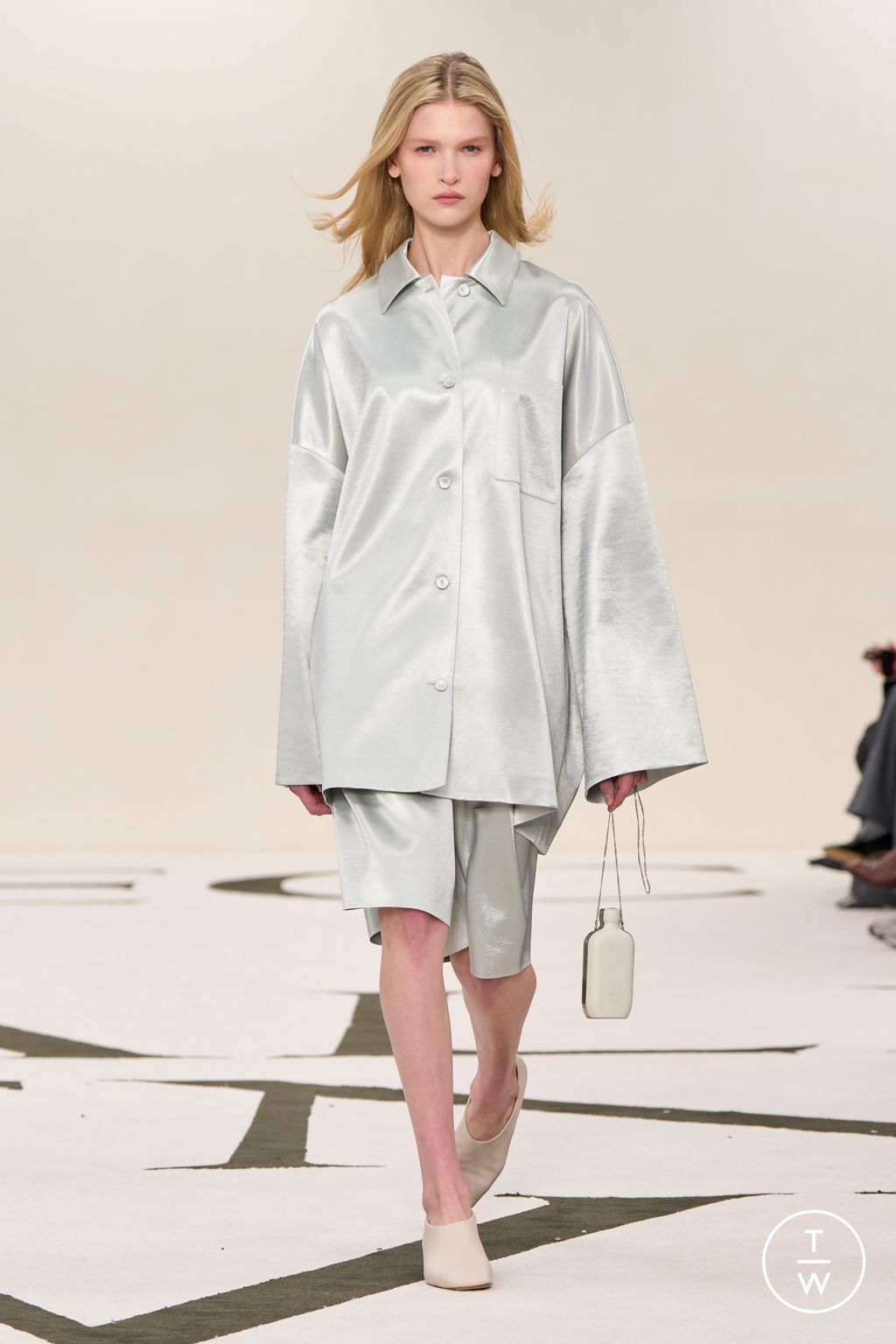 Fashion Week New York Fall/Winter 2025 look 50 from the Calvin Klein Collection collection womenswear