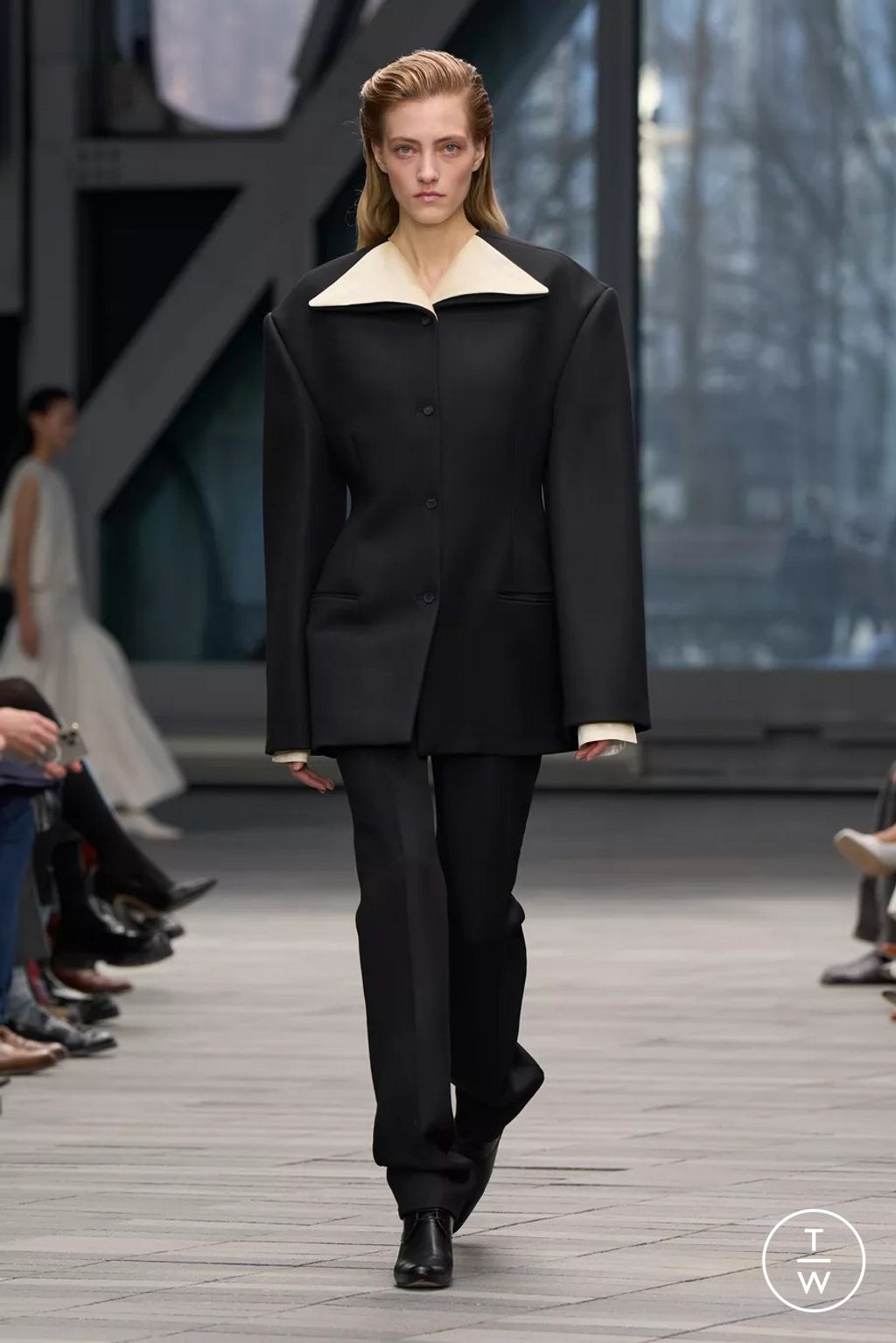 Fashion Week New York Fall/Winter 2026 look 3 from the Calvin Klein Collection collection womenswear