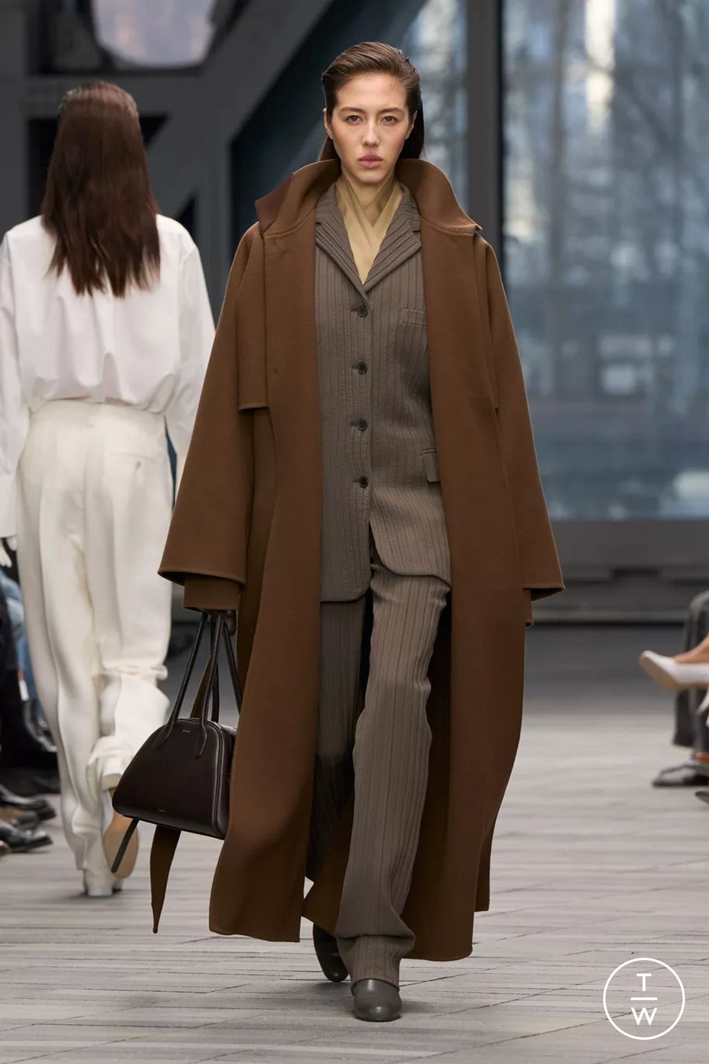 Fashion Week New York Fall/Winter 2026 look 32 from the Calvin Klein Collection collection womenswear