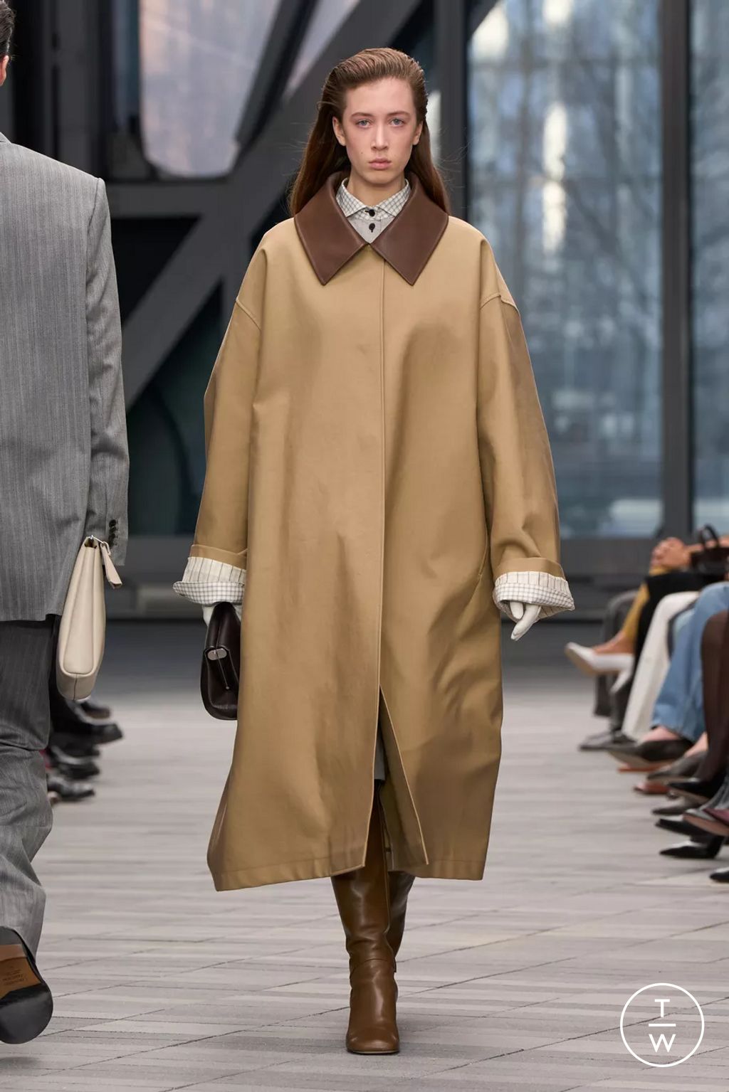 Fashion Week New York Fall/Winter 2026 look 39 from the Calvin Klein Collection collection womenswear