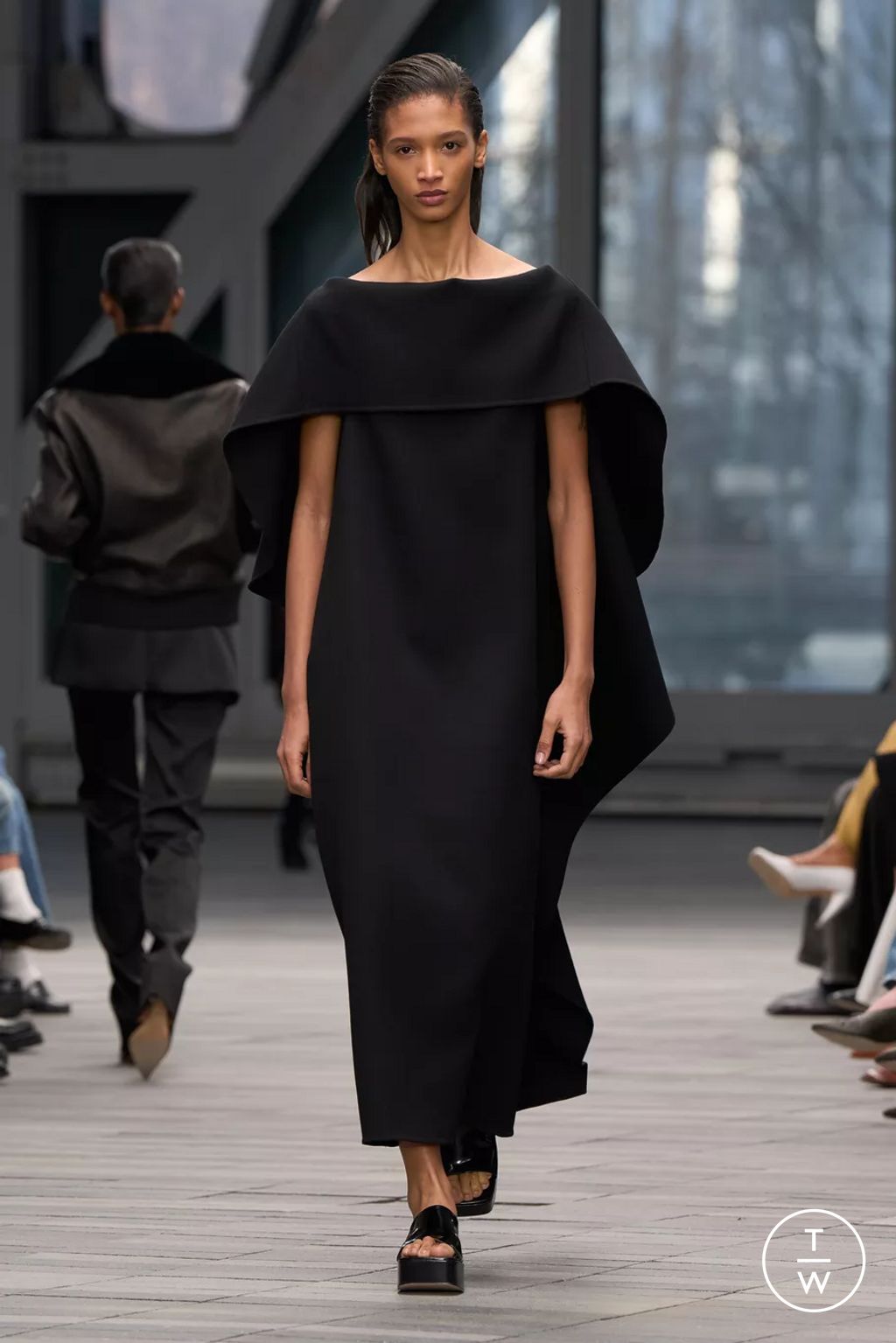 Fashion Week New York Fall/Winter 2026 look 52 from the Calvin Klein Collection collection womenswear