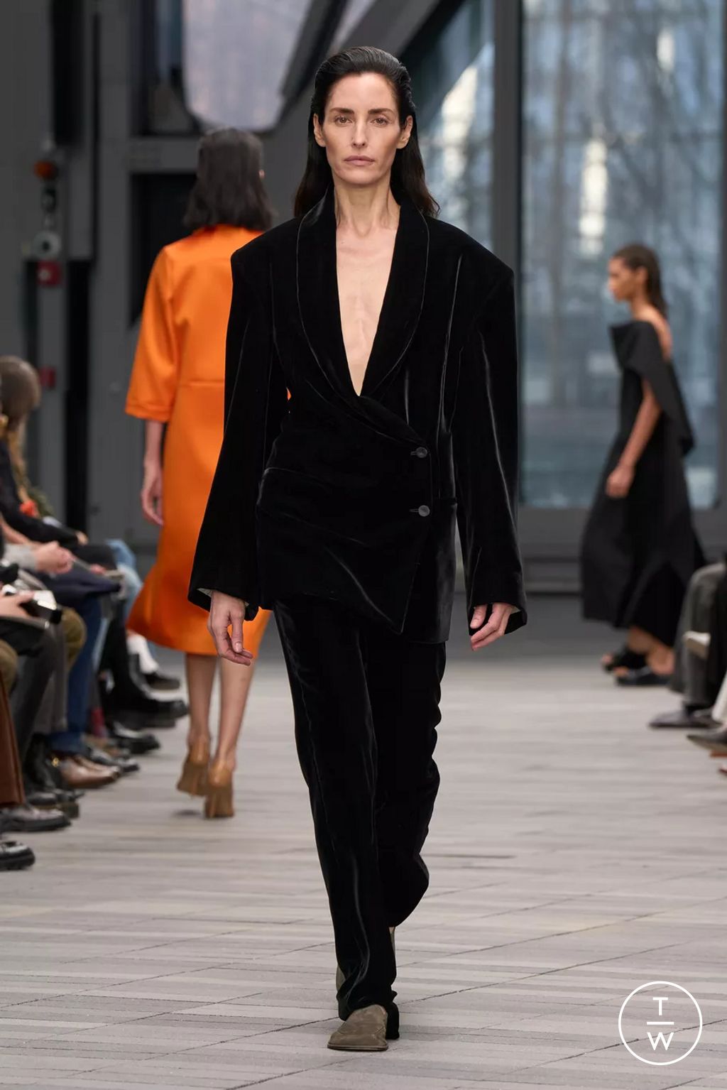Fashion Week New York Fall/Winter 2026 look 54 from the Calvin Klein Collection collection womenswear