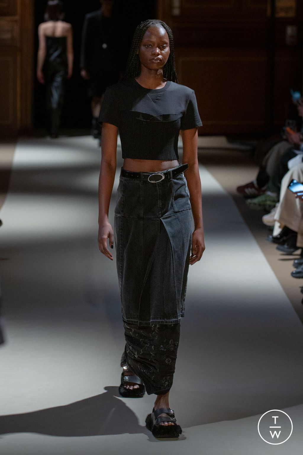 Fashion Week Paris Fall/Winter 2023 look 27 de la collection Calvin Luo womenswear