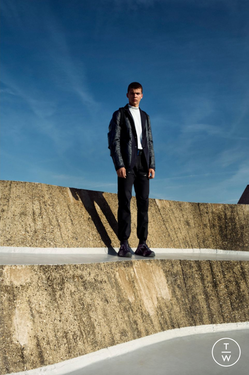 Fashion Week Paris Resort 2019 look 1 from the Louis Vuitton collection menswear