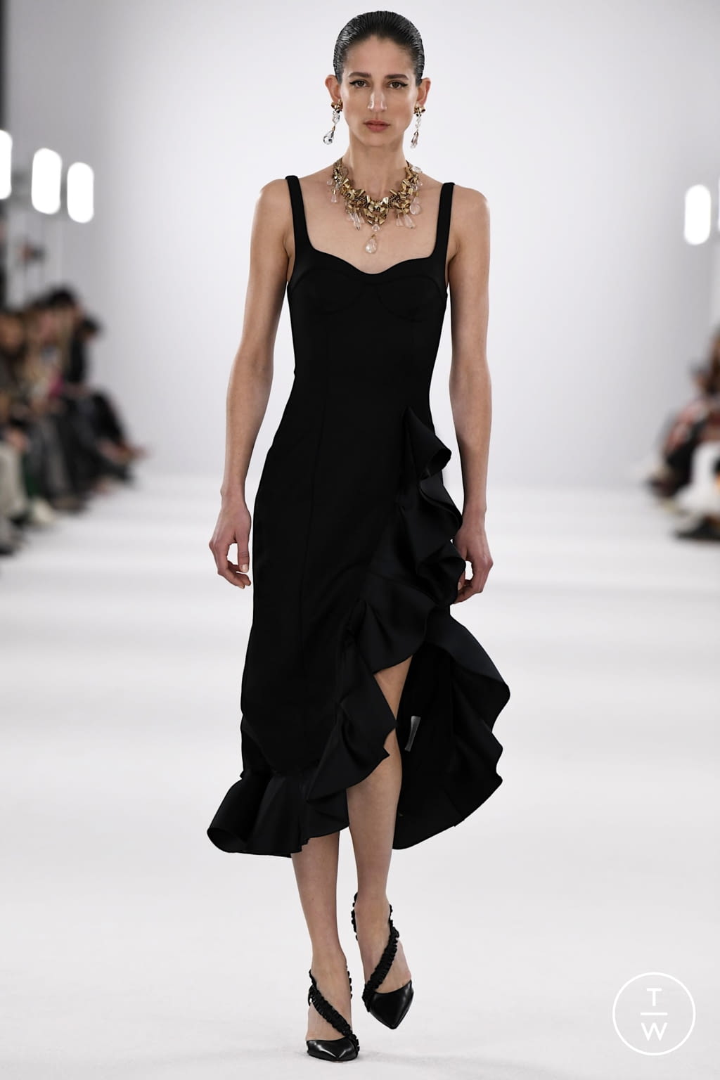 Fashion Week New York Fall/Winter 2022 look 9 de la collection Carolina Herrera womenswear