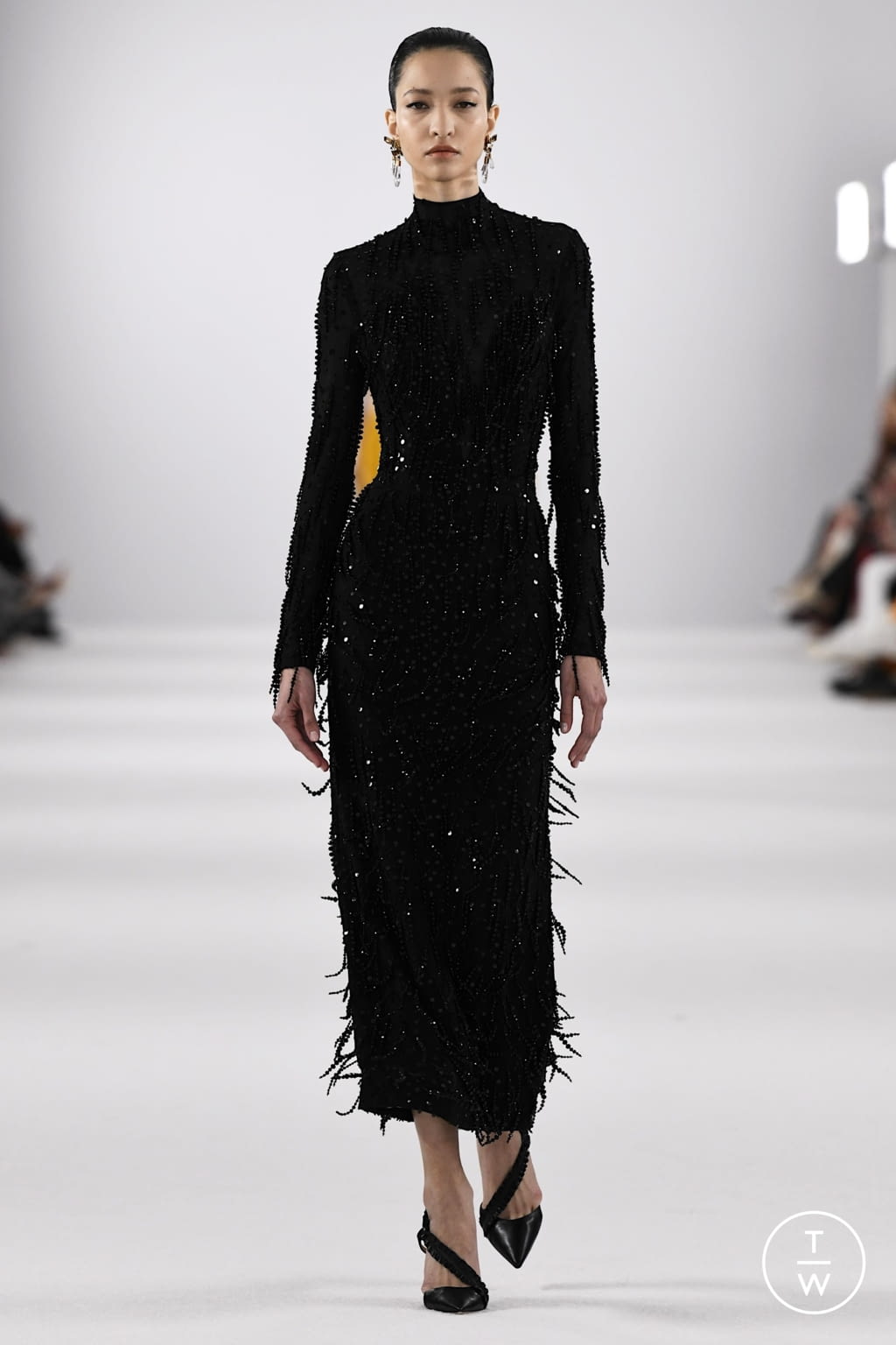 Fashion Week New York Fall/Winter 2022 look 38 from the Carolina Herrera collection womenswear
