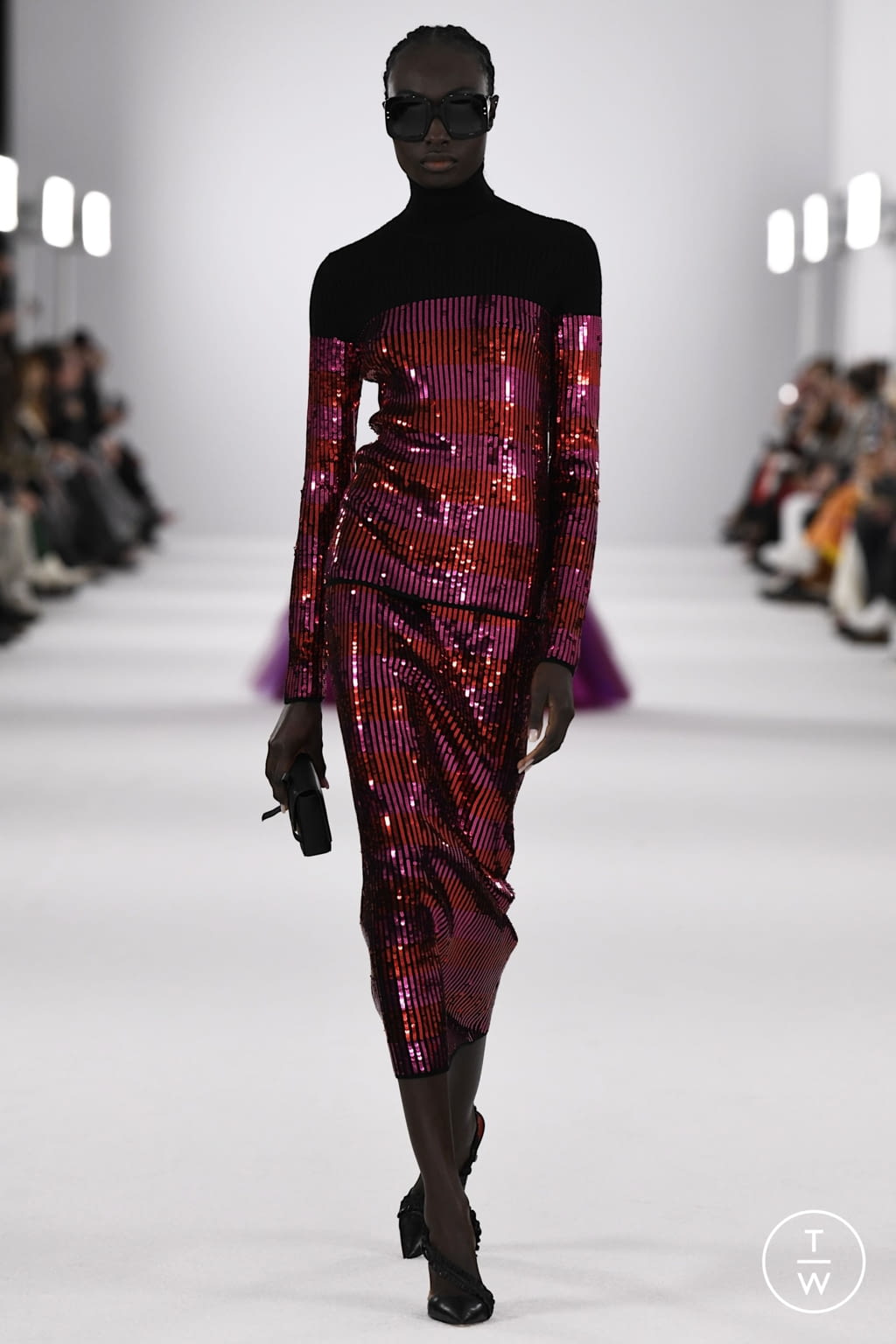 Fashion Week New York Fall/Winter 2022 look 46 from the Carolina Herrera collection 女装