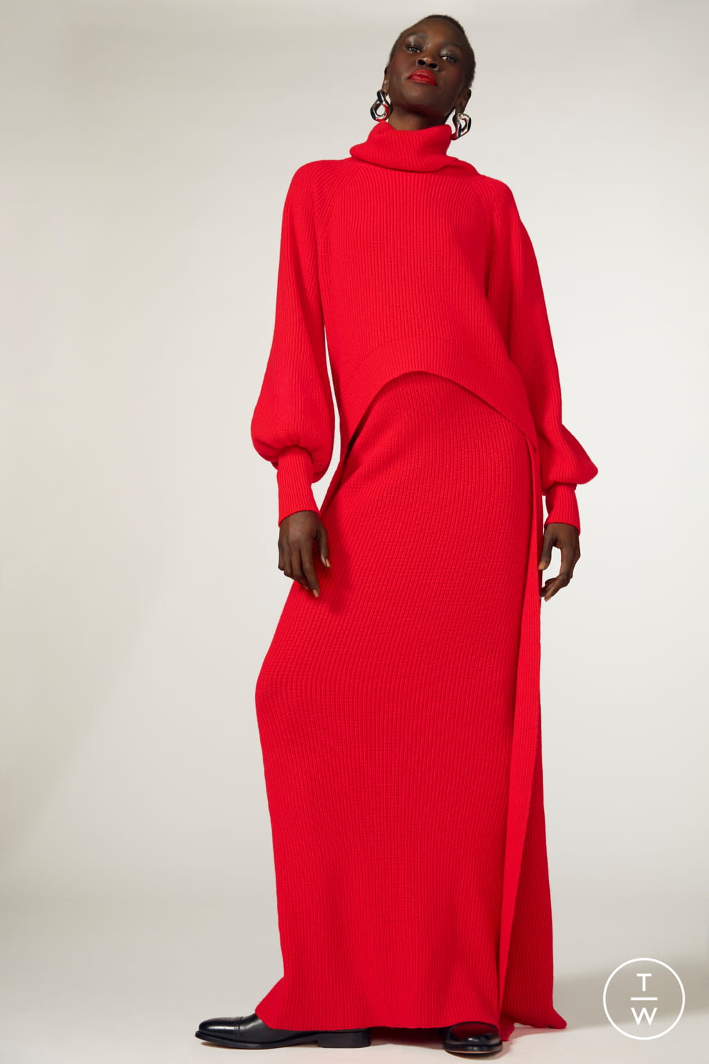 Fashion Week New York Fall/Winter 2021 look 31 from the Carolina Herrera collection womenswear