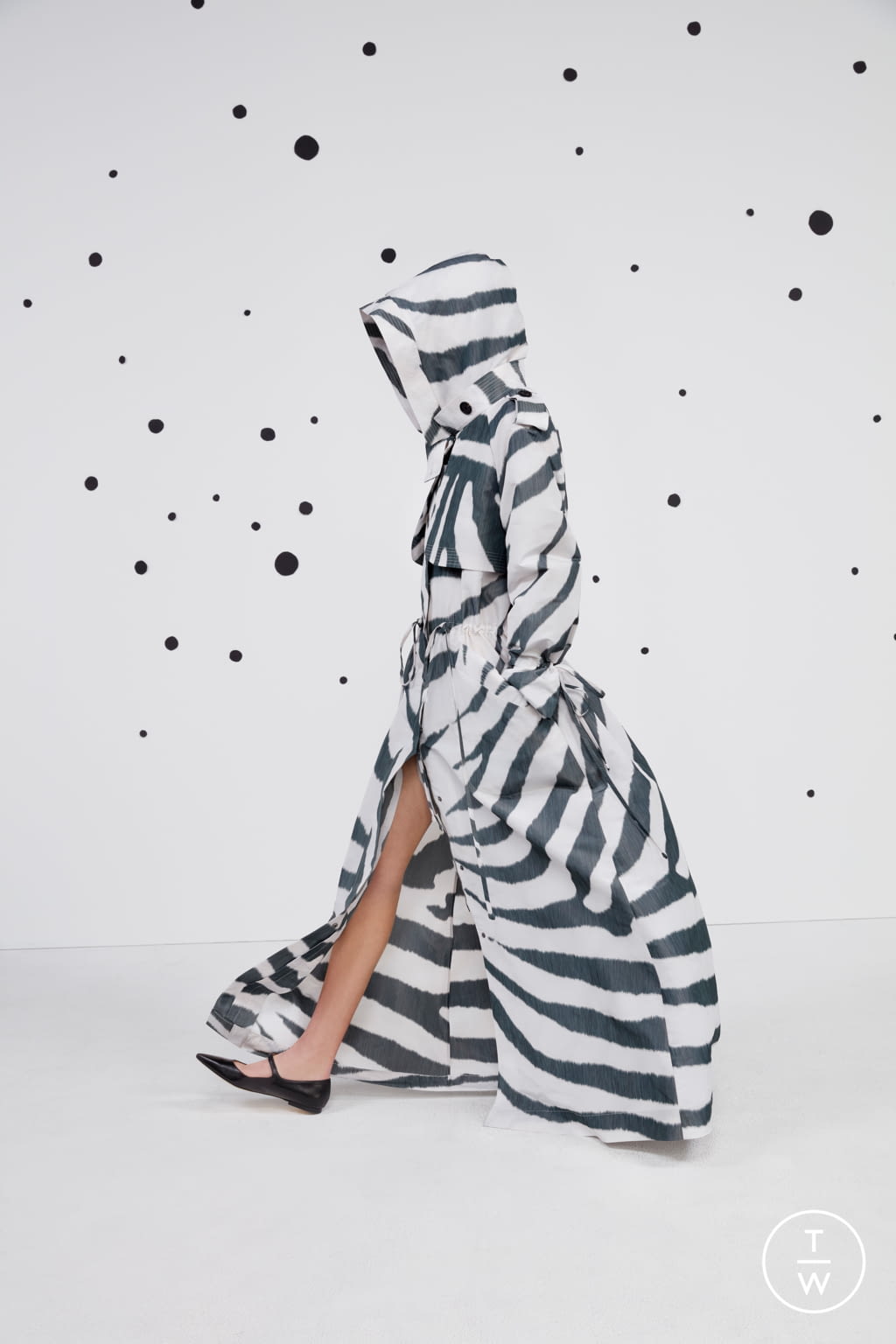 Fashion Week New York Pre-Fall 2021 look 14 from the Carolina Herrera collection 女装