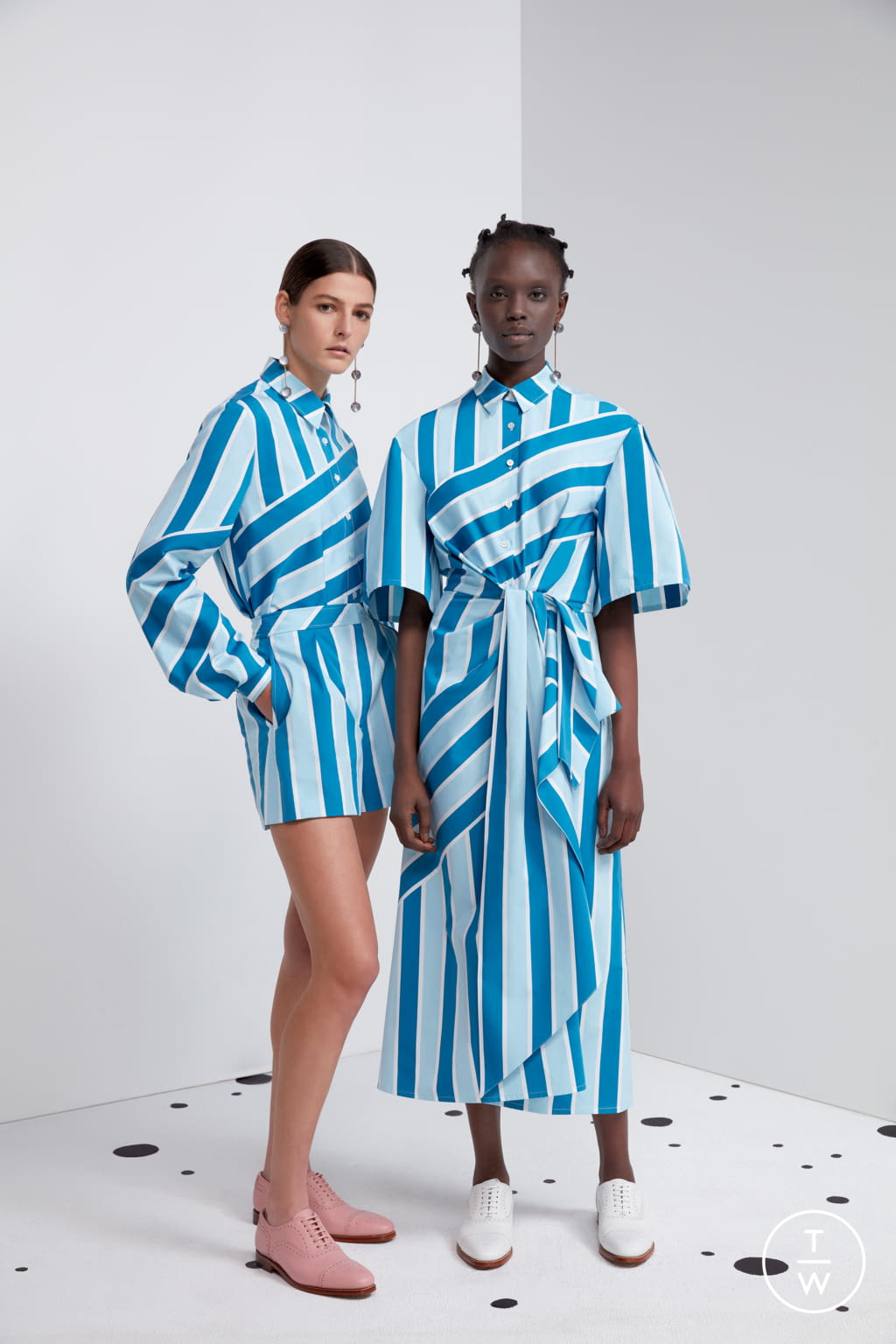 Fashion Week New York Pre-Fall 2021 look 30 from the Carolina Herrera collection womenswear