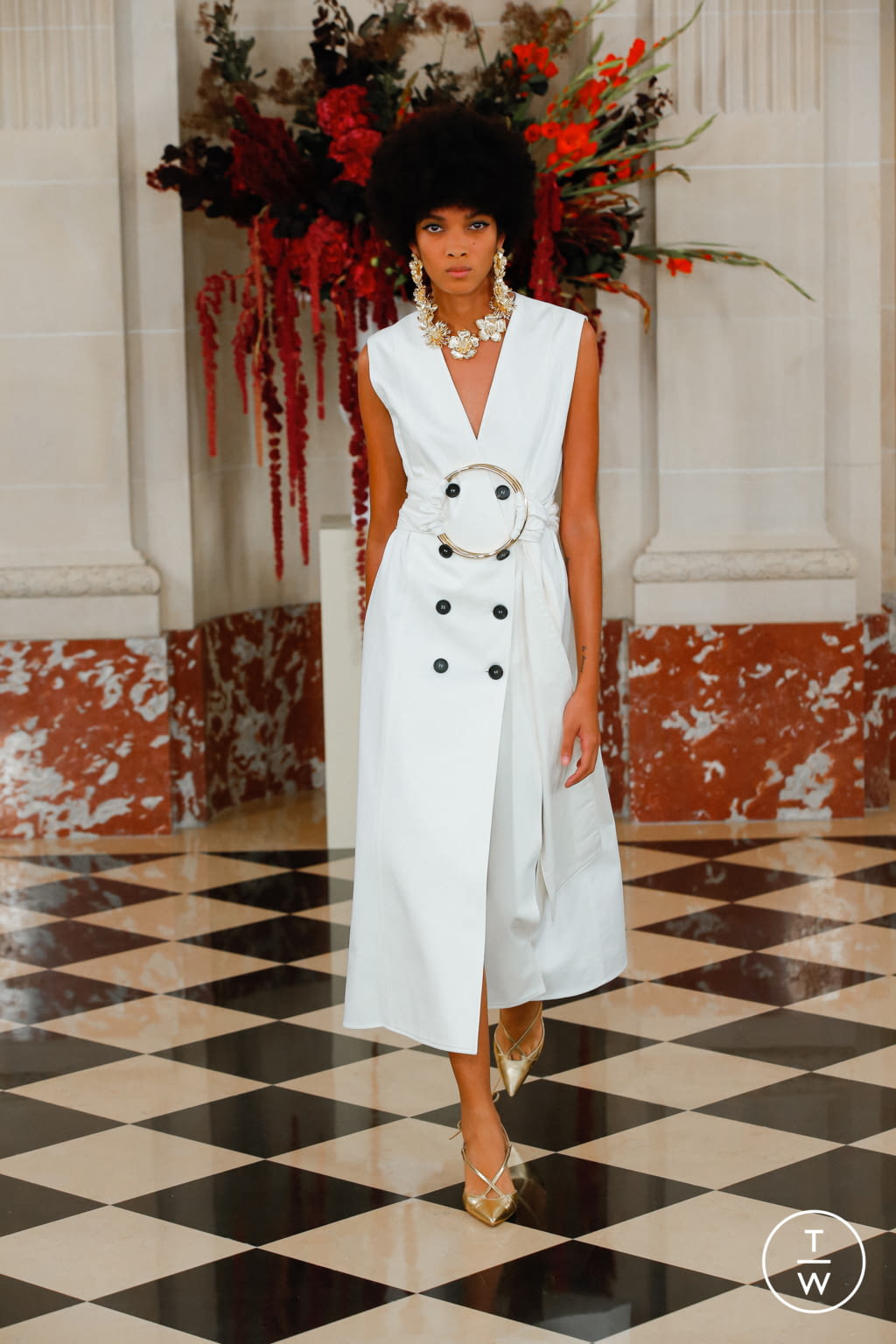 Fashion Week New York Spring/Summer 2022 look 30 from the Carolina Herrera collection 女装