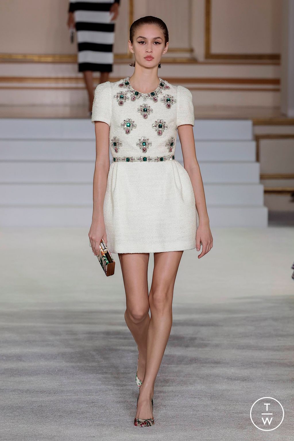 Fashion Week New York Fall/Winter 2023 look 7 de la collection Carolina Herrera womenswear