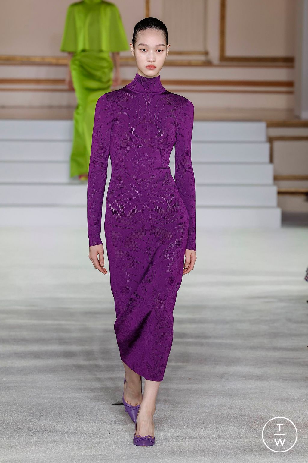 Fashion Week New York Fall/Winter 2023 look 28 from the Carolina Herrera collection womenswear