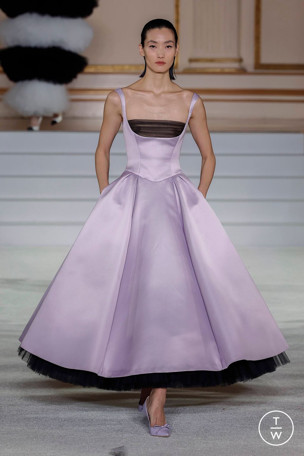 Fashion Week New York Fall/Winter 2023 look 39 de la collection Carolina Herrera womenswear
