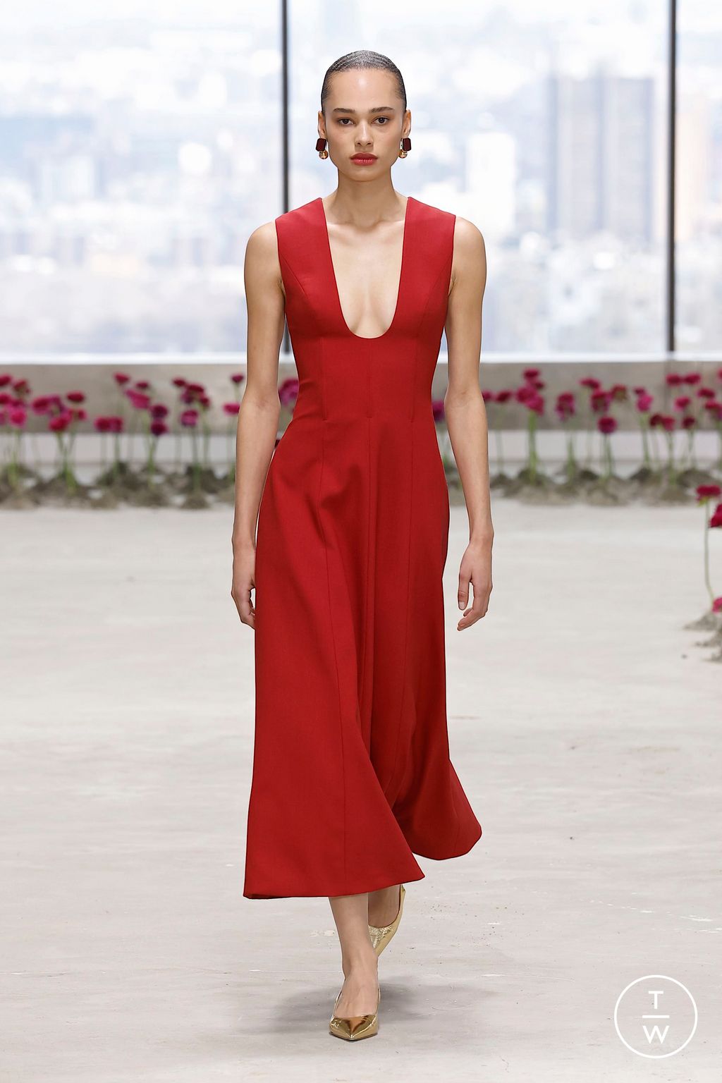 Fashion Week New York Fall/Winter 2025 look 5 from the Carolina Herrera collection womenswear