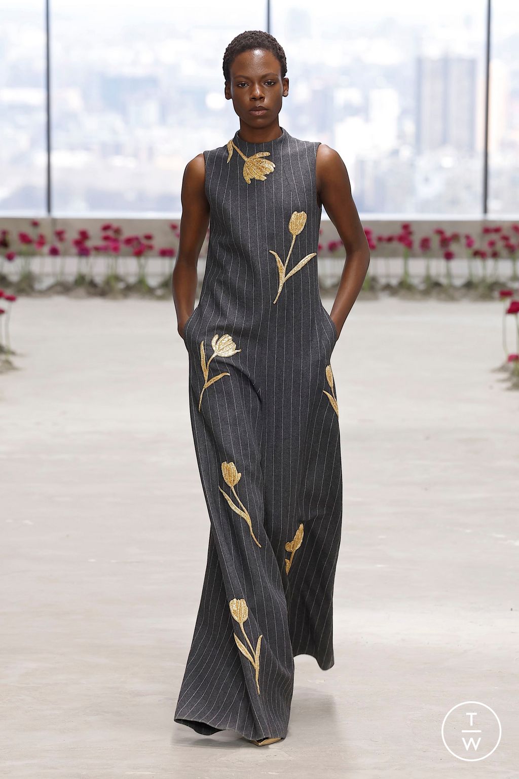 Fashion Week New York Fall/Winter 2025 look 9 from the Carolina Herrera collection womenswear