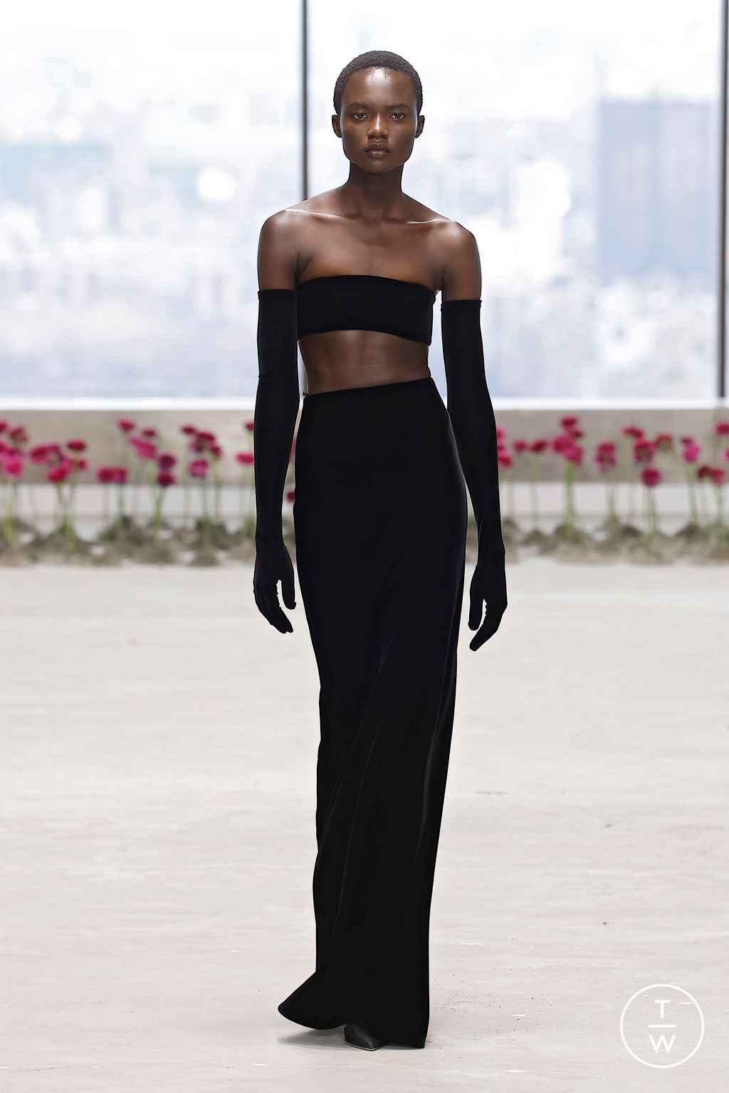 Fashion Week New York Fall/Winter 2025 look 17 de la collection Carolina Herrera womenswear