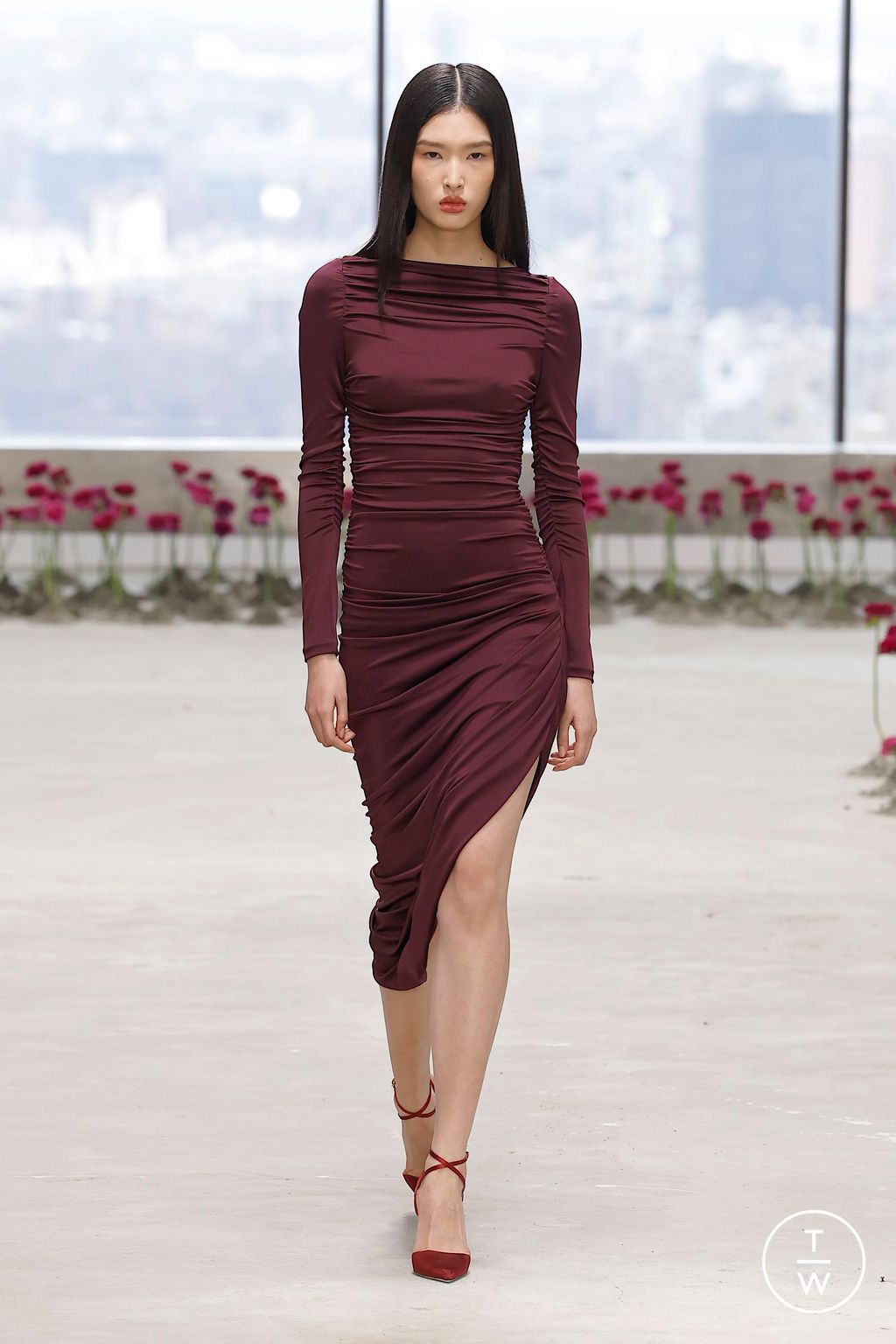 Fashion Week New York Fall/Winter 2025 look 29 from the Carolina Herrera collection womenswear