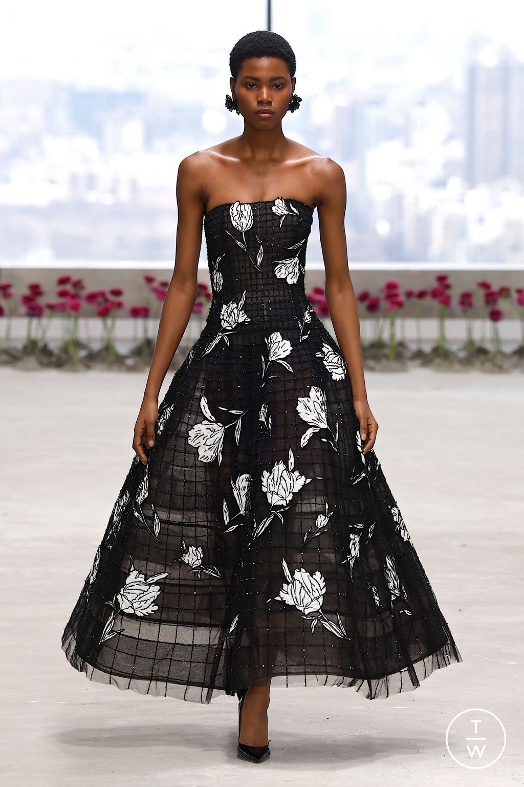 Fashion Week New York Fall/Winter 2025 look 57 from the Carolina Herrera collection womenswear