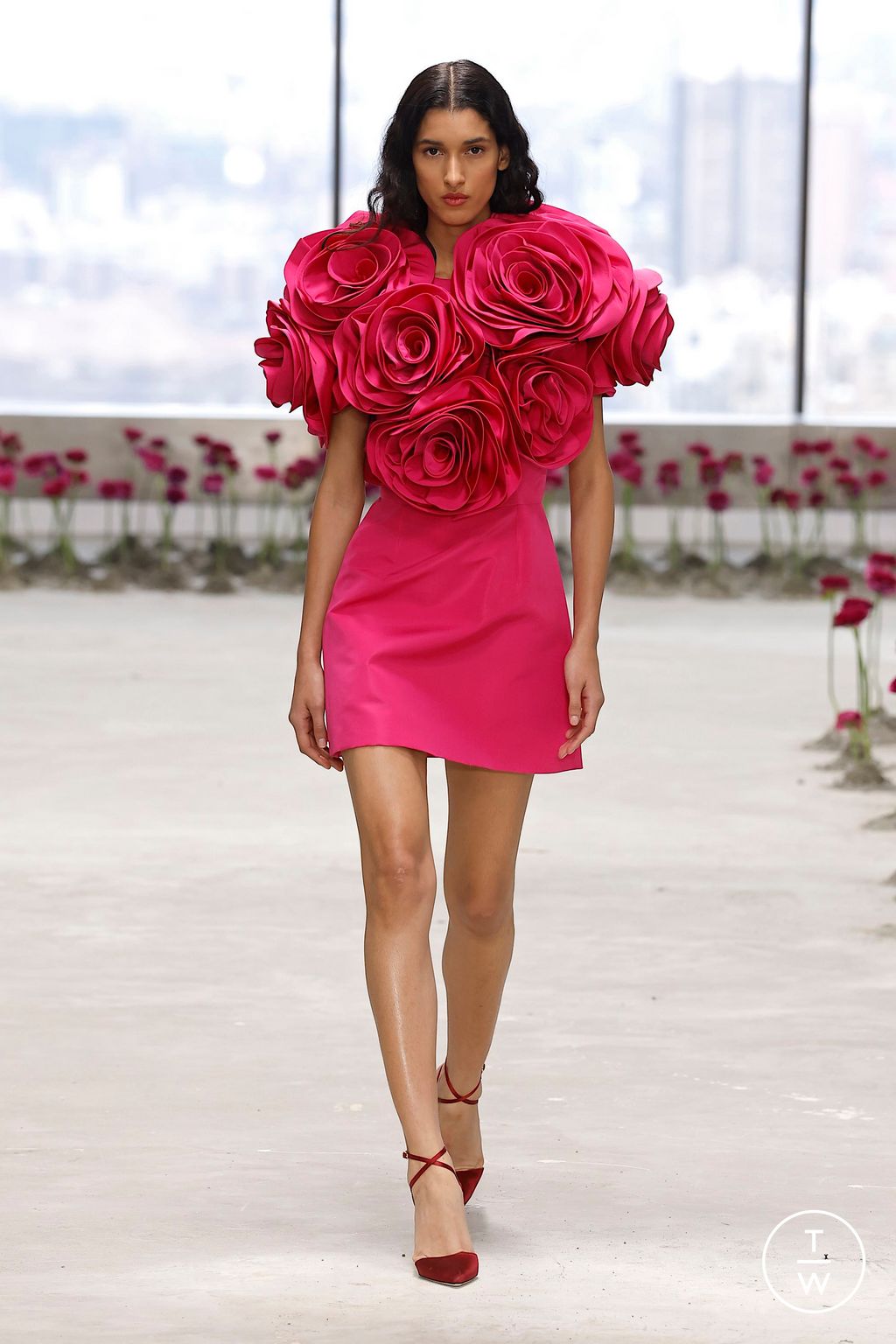 Fashion Week New York Fall/Winter 2025 look 63 from the Carolina Herrera collection womenswear