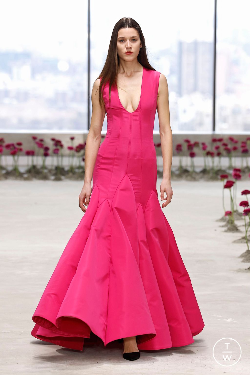 Fashion Week New York Fall/Winter 2025 look 64 from the Carolina Herrera collection womenswear