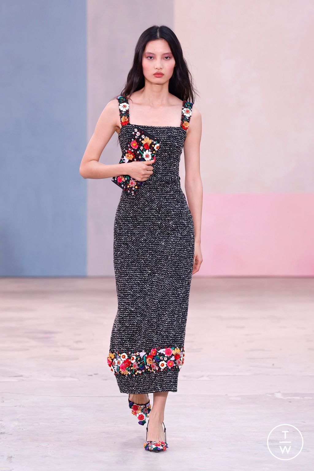 Fashion Week New York Fall/Winter 2026 look 19 from the Carolina Herrera collection womenswear