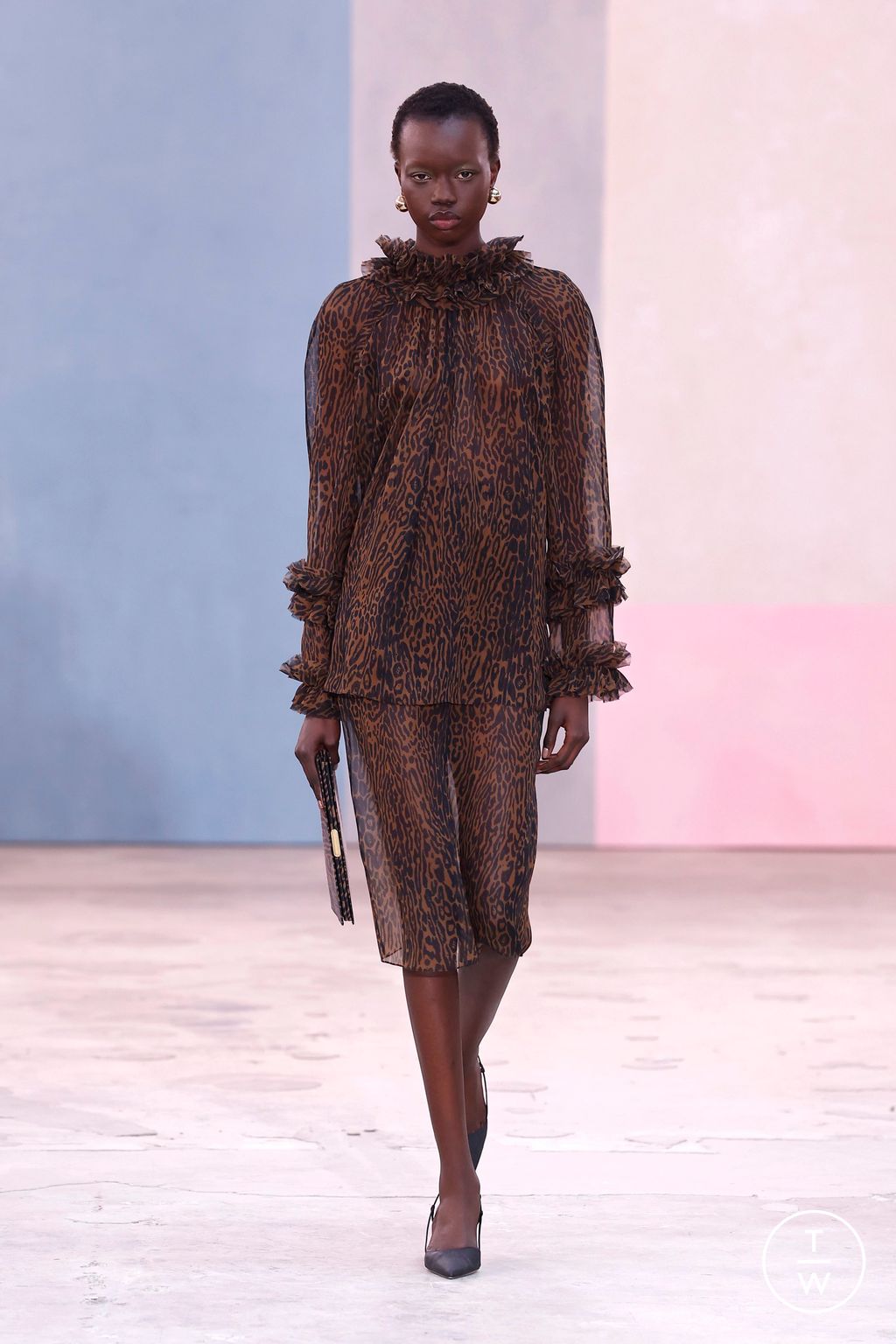 Fashion Week New York Fall/Winter 2026 look 27 from the Carolina Herrera collection womenswear