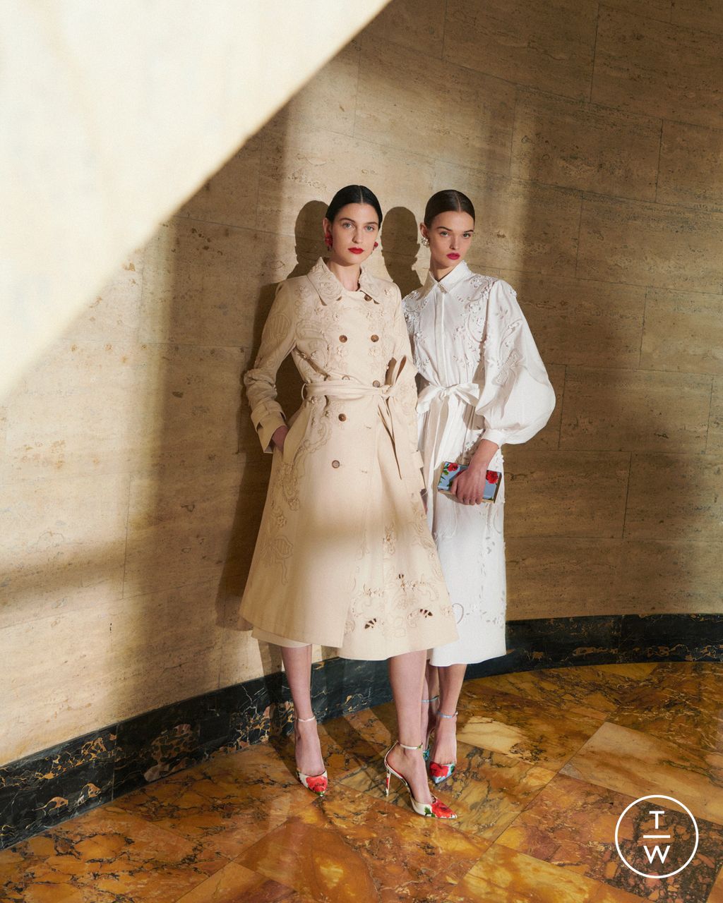 Fashion Week New York Pre-Fall 2023 look 7 from the Carolina Herrera collection womenswear