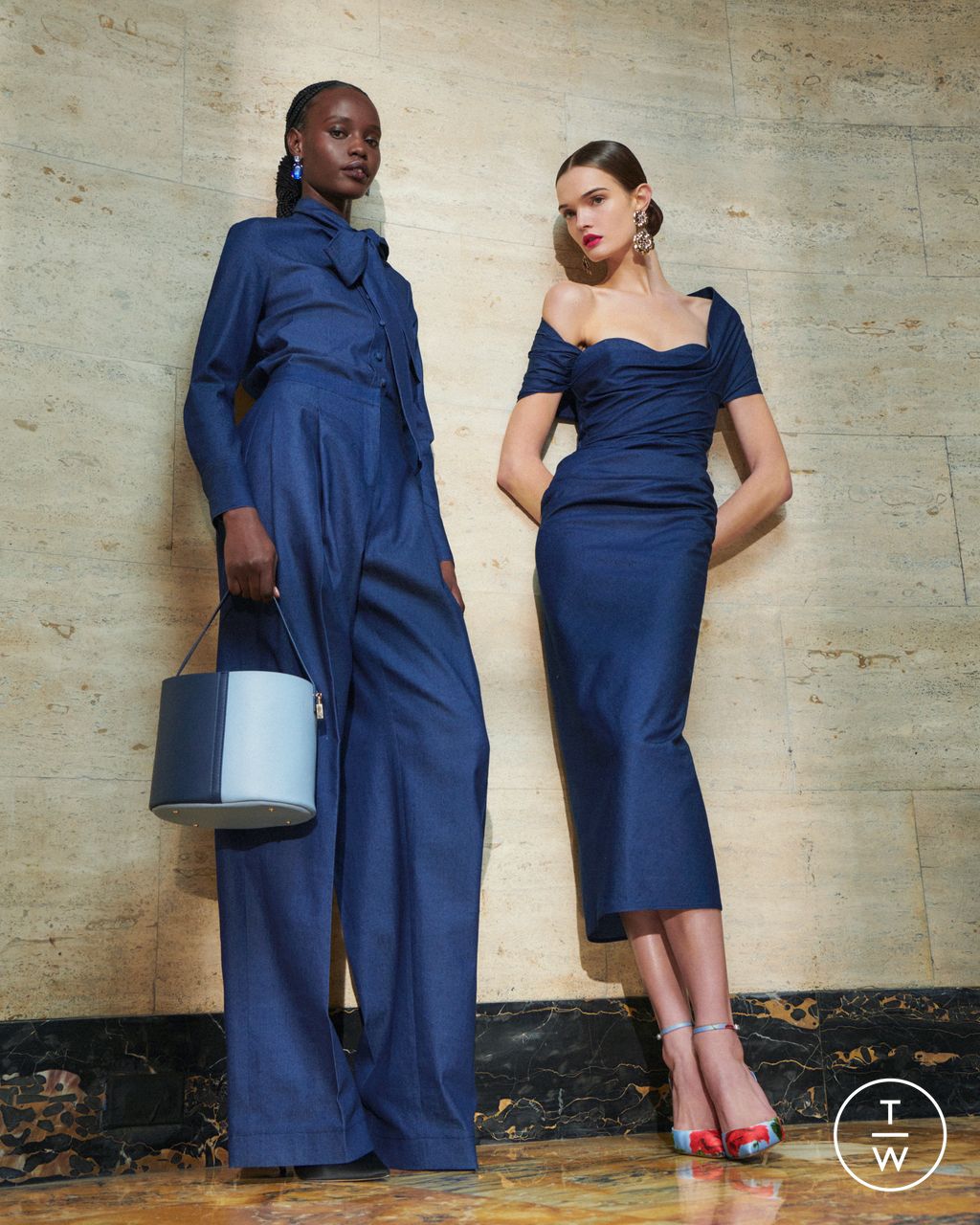Fashion Week New York Pre-Fall 2023 look 8 from the Carolina Herrera collection womenswear