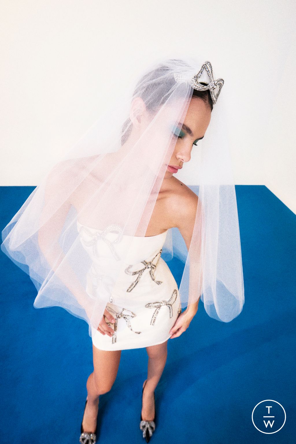 Fashion Week New York Pre-Fall 2025 look 45 from the Carolina Herrera collection womenswear