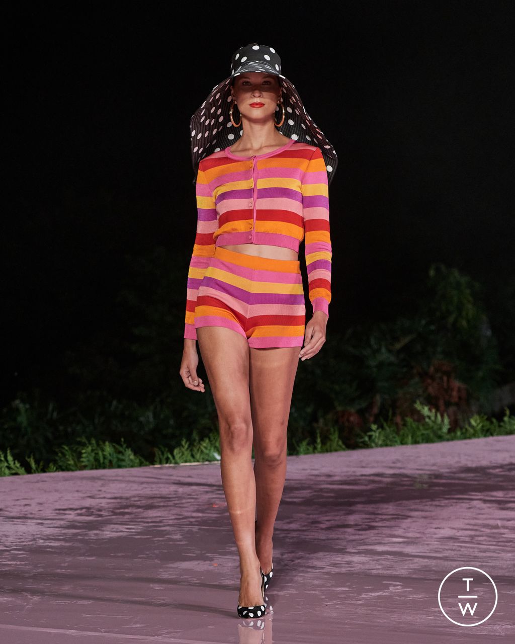 Fashion Week New York Resort 2024 look 15 from the Carolina Herrera collection womenswear