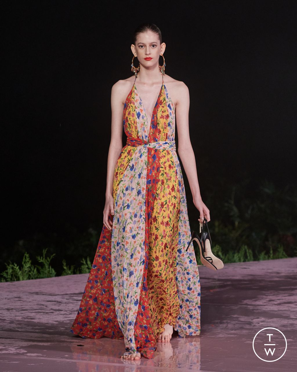Fashion Week New York Resort 2024 look 26 from the Carolina Herrera collection womenswear
