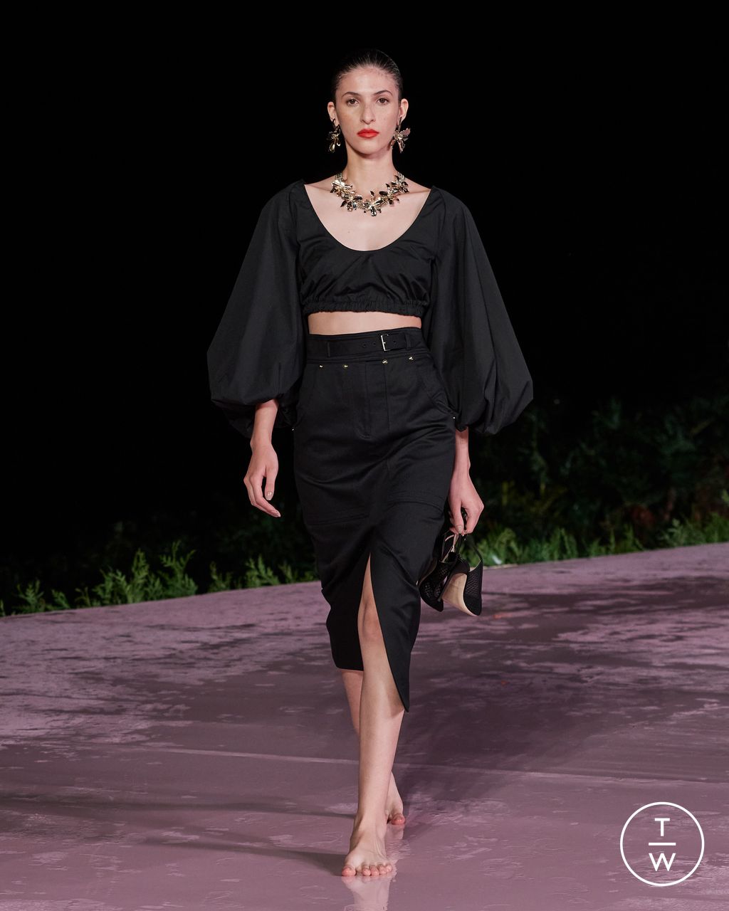Fashion Week New York Resort 2024 look 41 from the Carolina Herrera collection womenswear