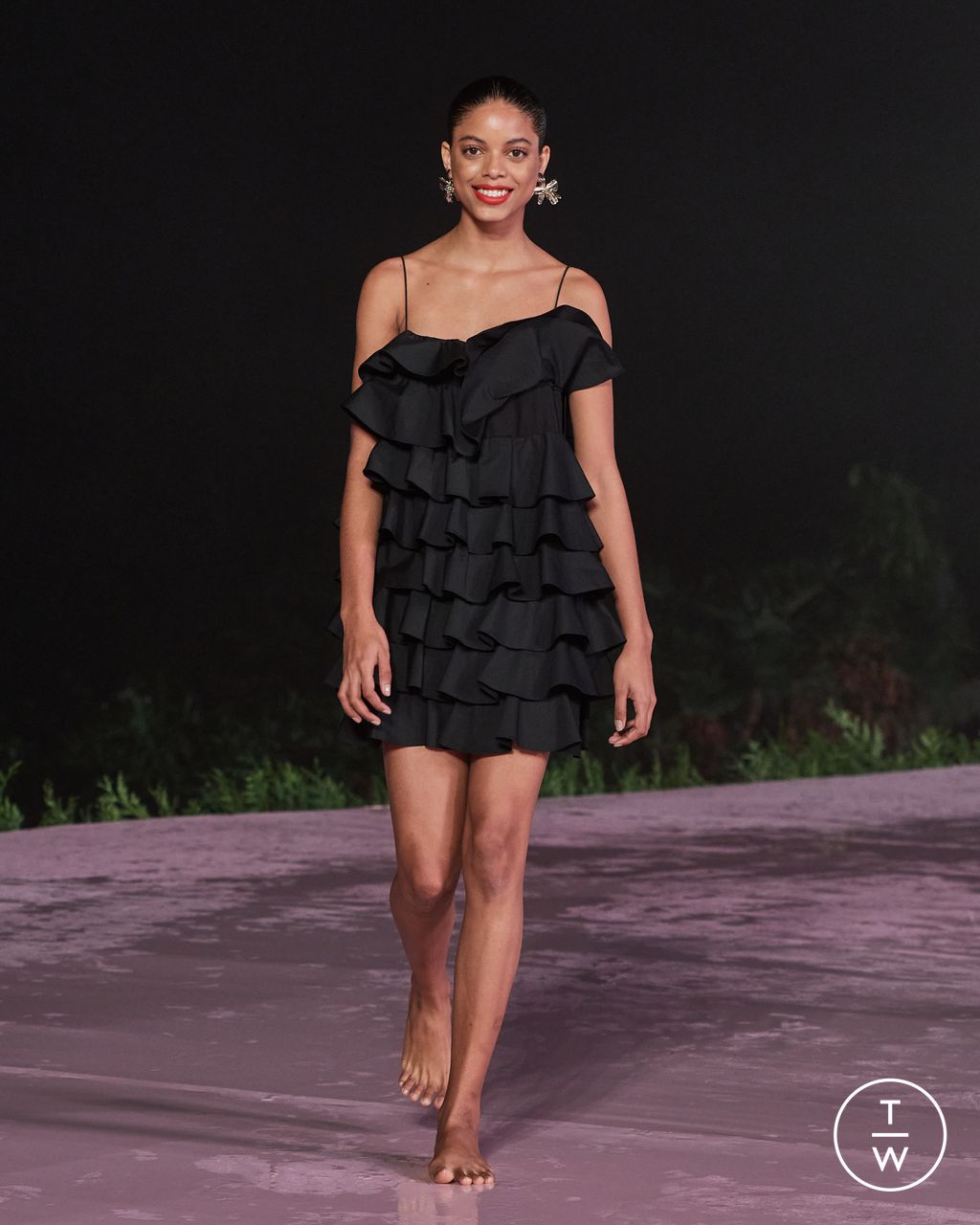 Fashion Week New York Resort 2024 look 55 from the Carolina Herrera collection womenswear