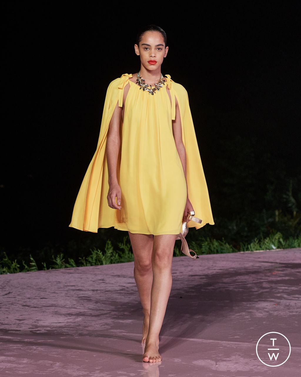 Fashion Week New York Resort 2024 look 62 from the Carolina Herrera collection womenswear