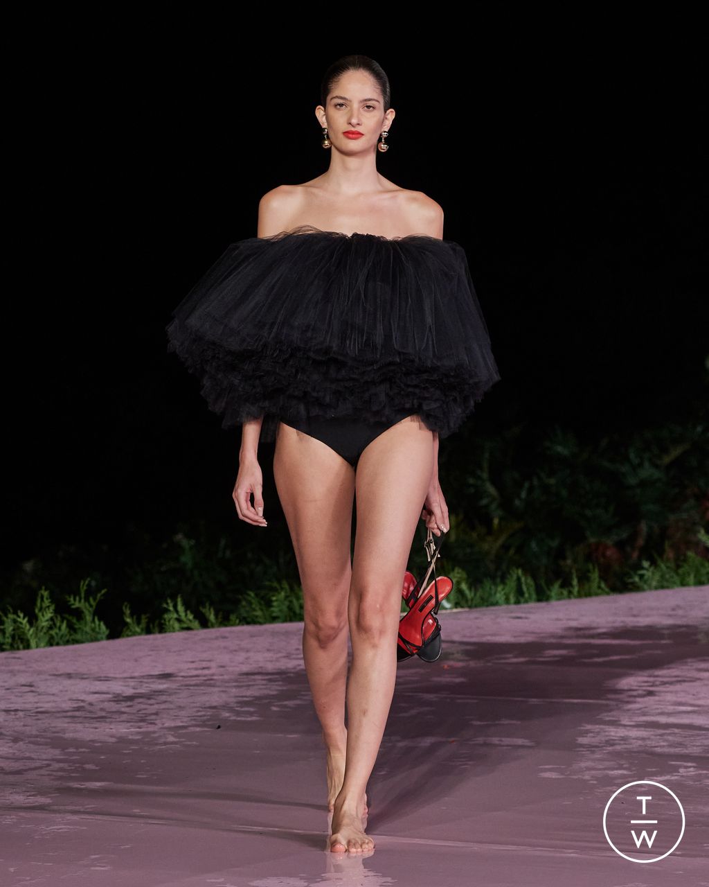 Fashion Week New York Resort 2024 look 68 from the Carolina Herrera collection womenswear