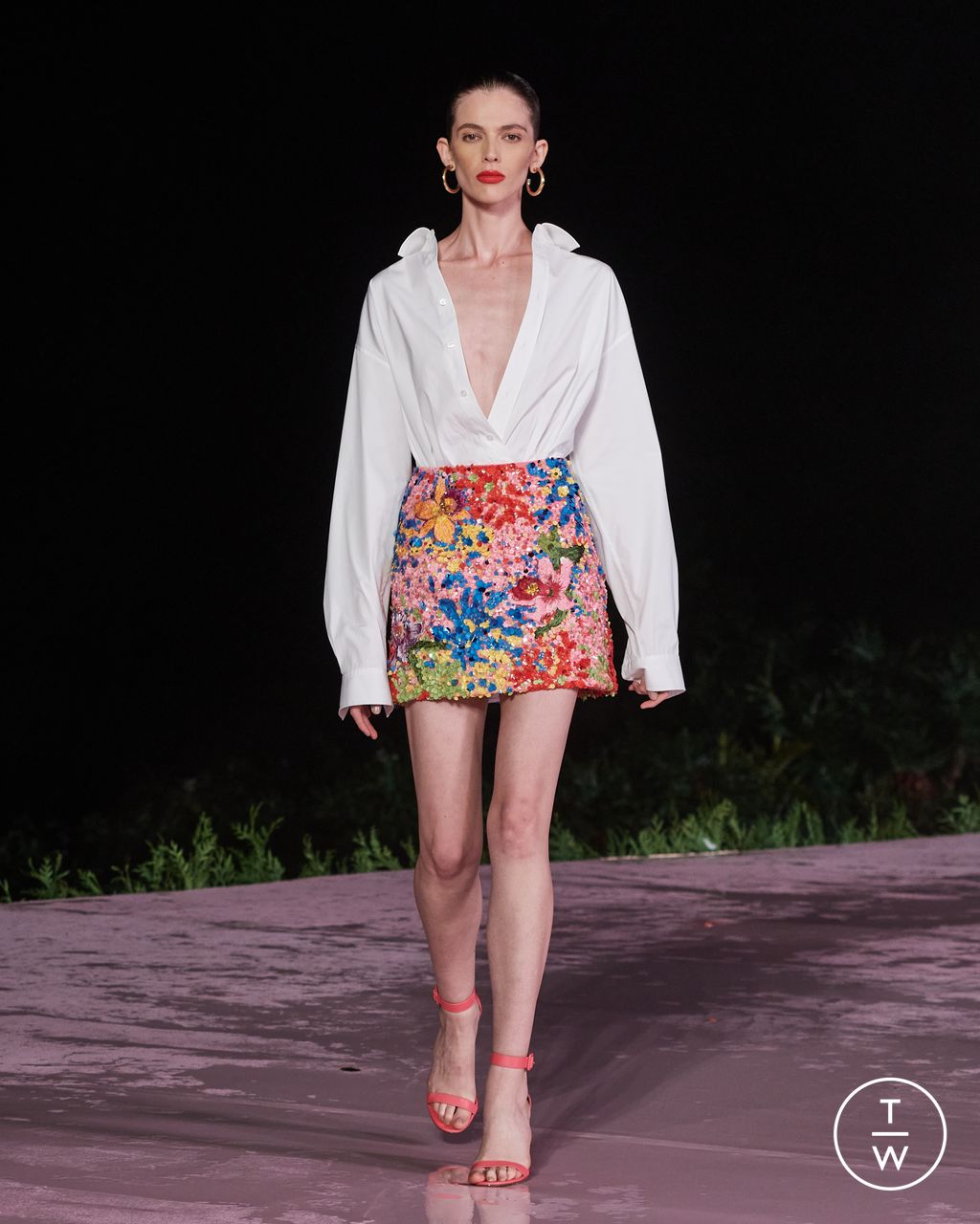 Fashion Week New York Resort 2024 look 9 from the Carolina Herrera collection womenswear