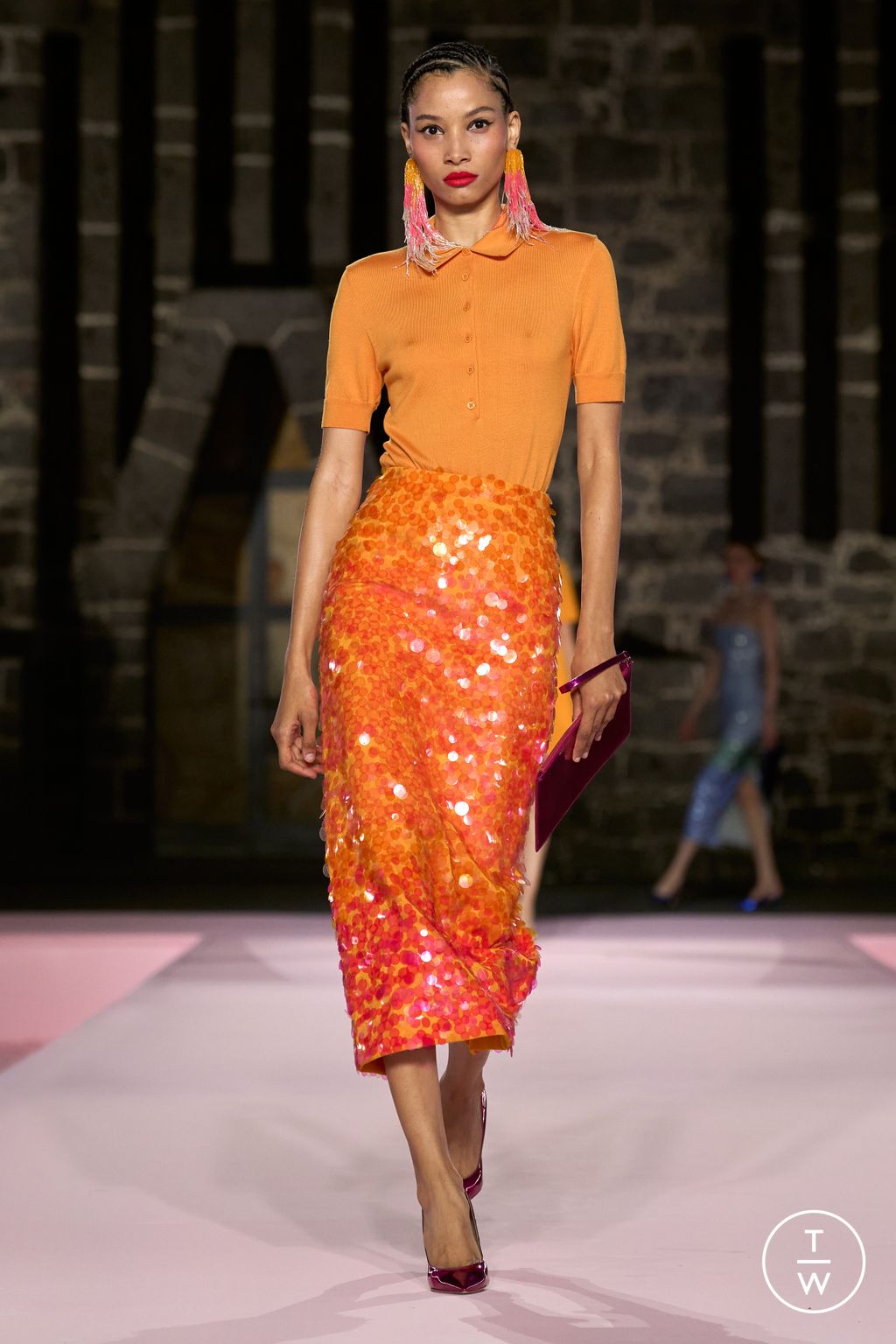 Fashion Week New York Resort 2025 look 18 from the Carolina Herrera collection womenswear