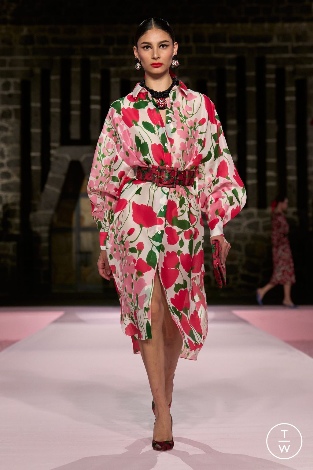 Fashion Week New York Resort 2025 look 36 from the Carolina Herrera collection womenswear