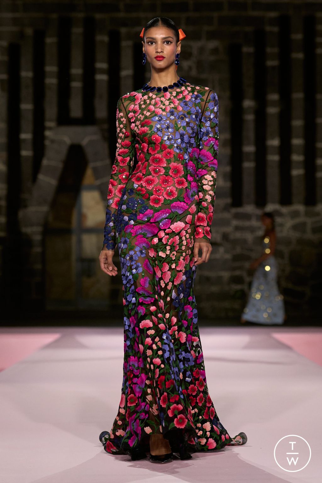 Fashion Week New York Resort 2025 look 44 from the Carolina Herrera collection womenswear