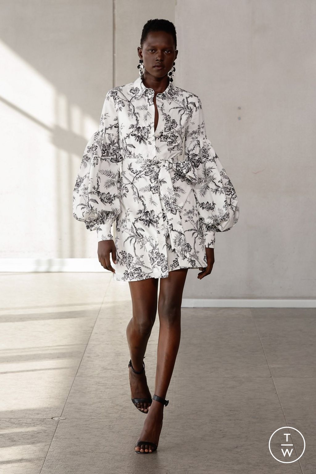 Fashion Week New York Spring/Summer 2024 look 5 de la collection Carolina Herrera womenswear