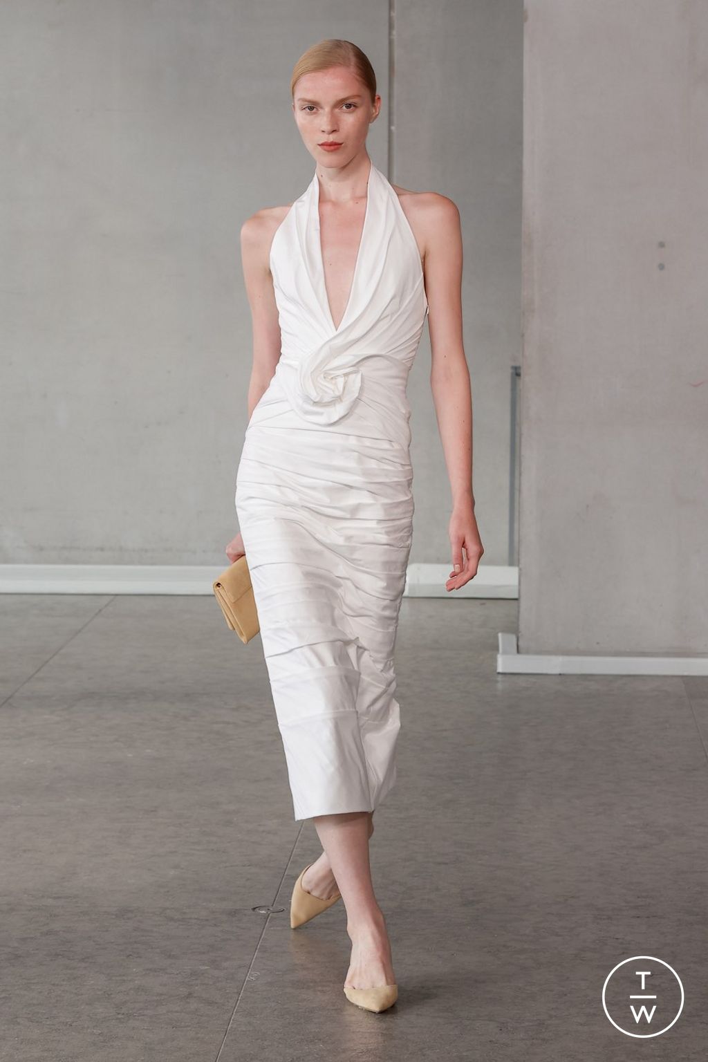 Fashion Week New York Spring/Summer 2024 look 12 de la collection Carolina Herrera womenswear