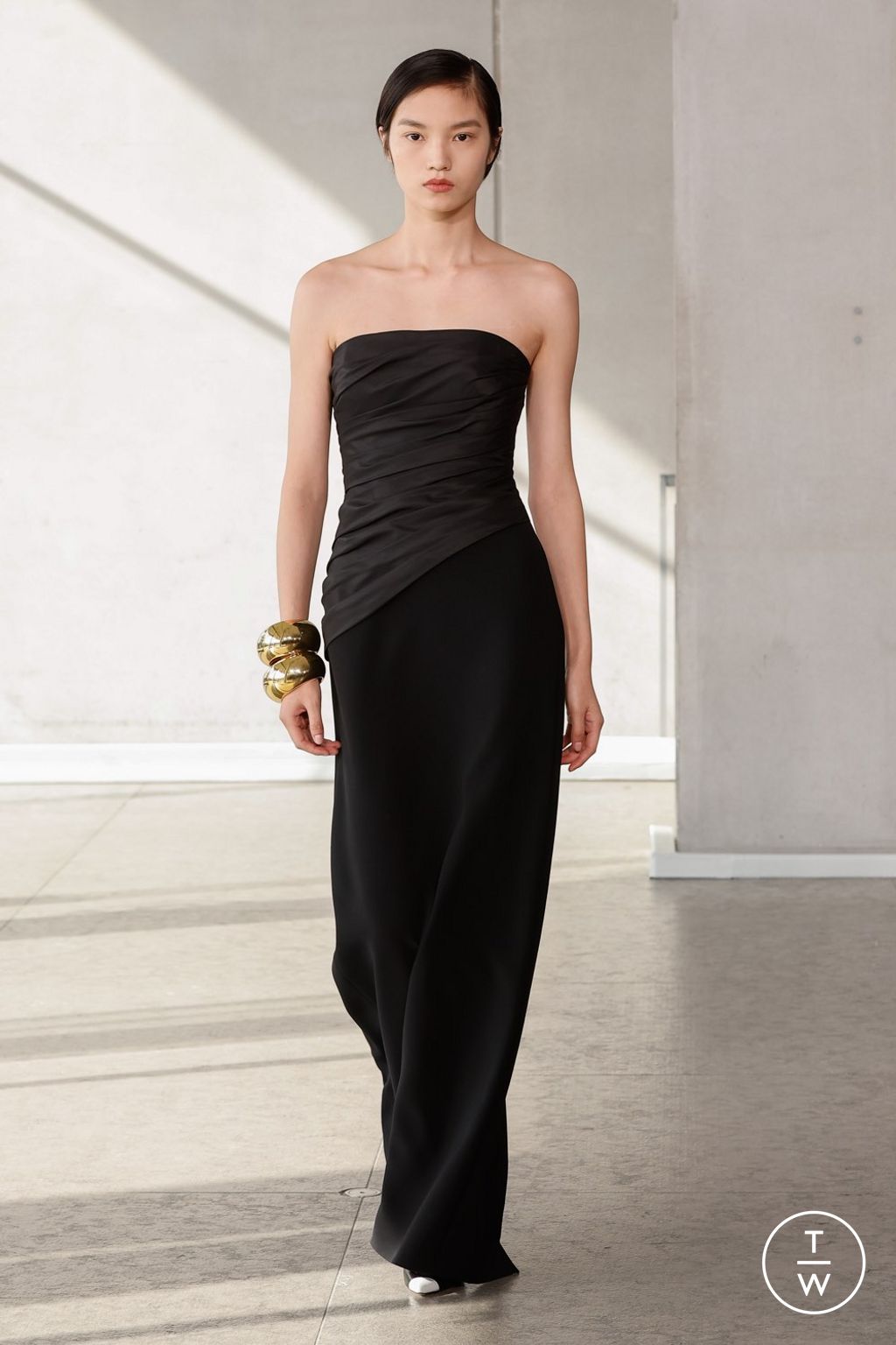 Fashion Week New York Spring/Summer 2024 look 27 de la collection Carolina Herrera womenswear