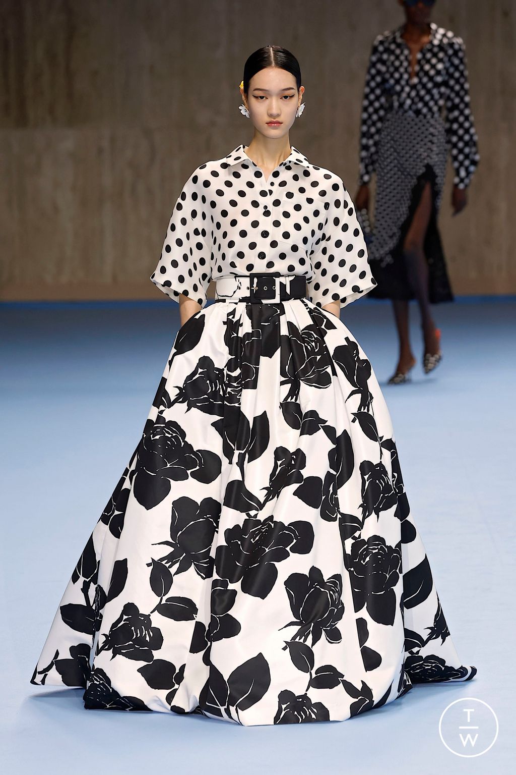 Fashion Week New York Spring-Summer 2025 look 23 from the Carolina Herrera collection womenswear