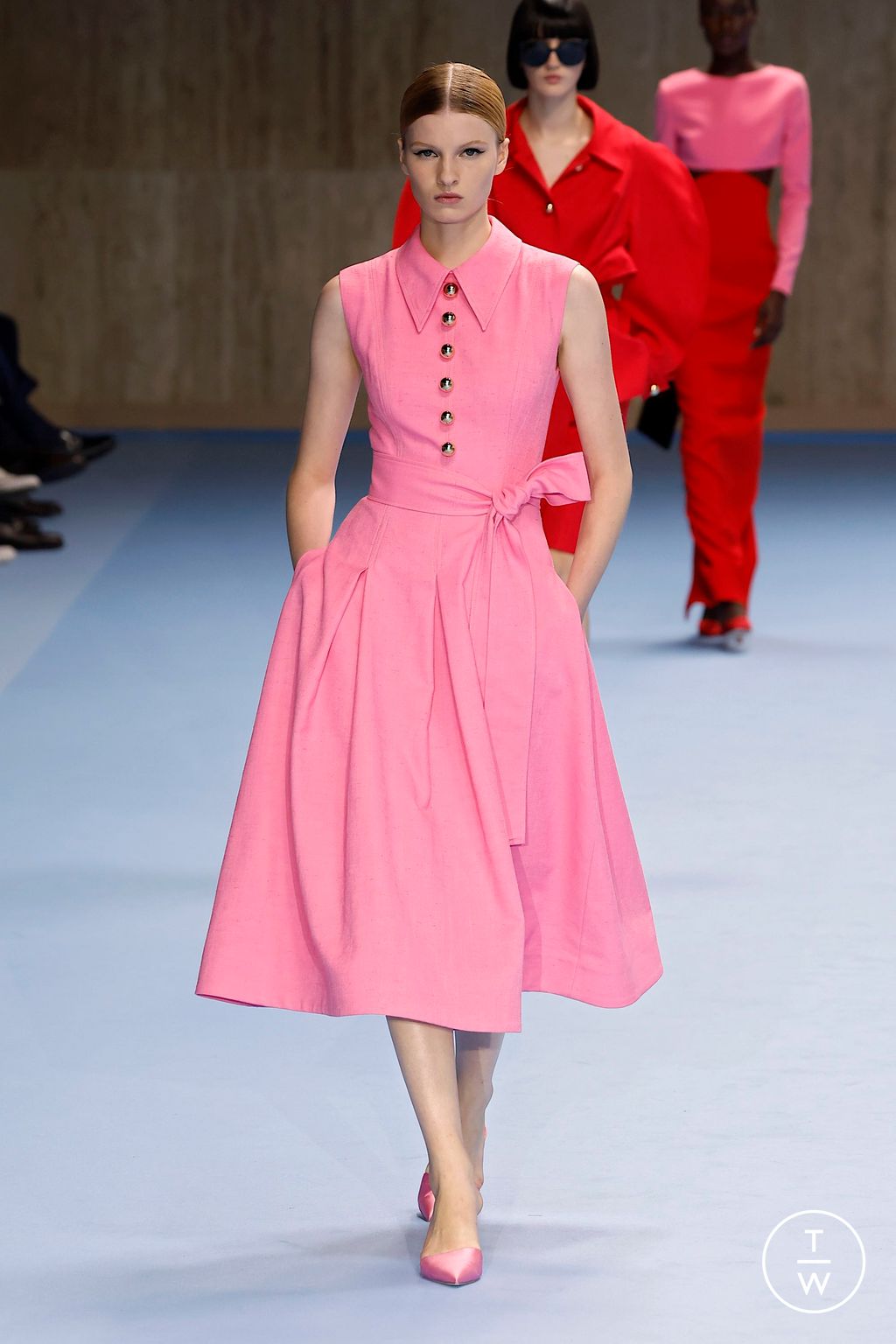 Fashion Week New York Spring/Summer 2025 look 37 de la collection Carolina Herrera womenswear