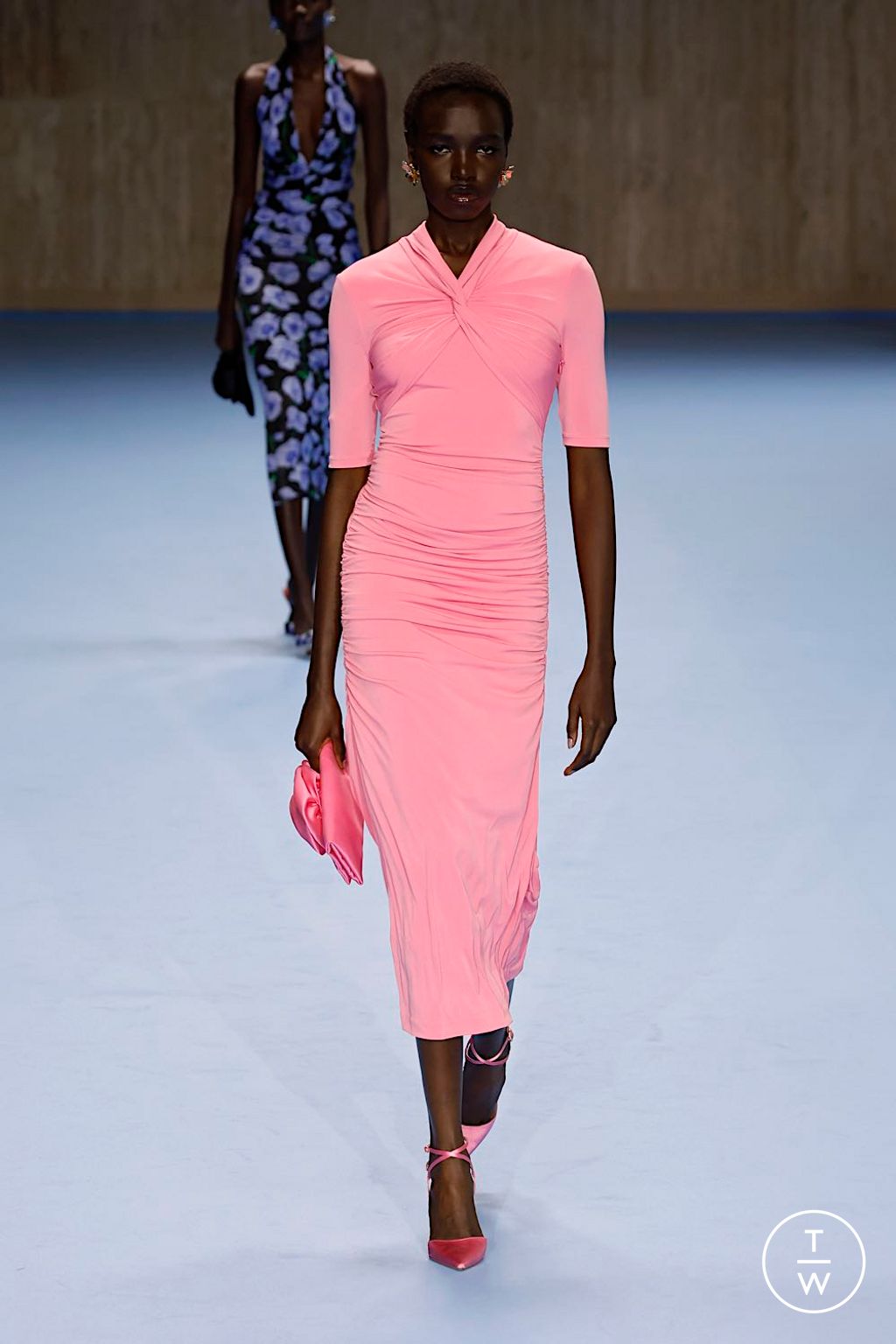 Fashion Week New York Spring-Summer 2025 look 46 from the Carolina Herrera collection womenswear